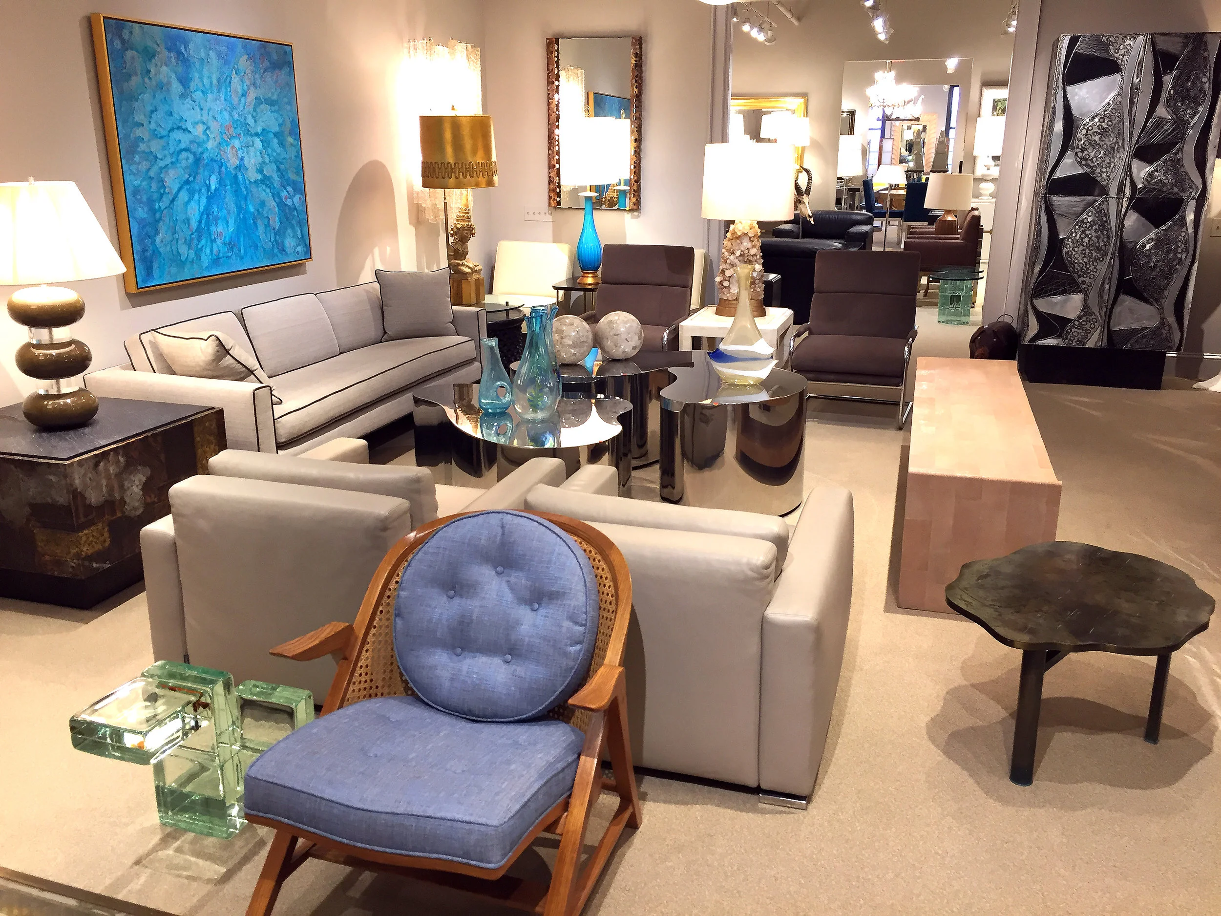 LM showroom 1.jpg