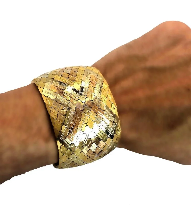 Mid-20th Century Italian Tri-Color 18k Gold Bracelet — Benchmark