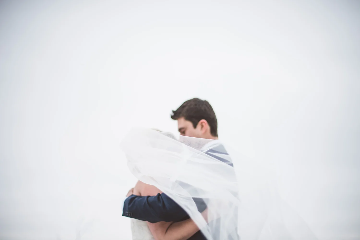 Best_wedding_photos_Minneapolis_minnesota_lucas_botz_photographty_01.jpg