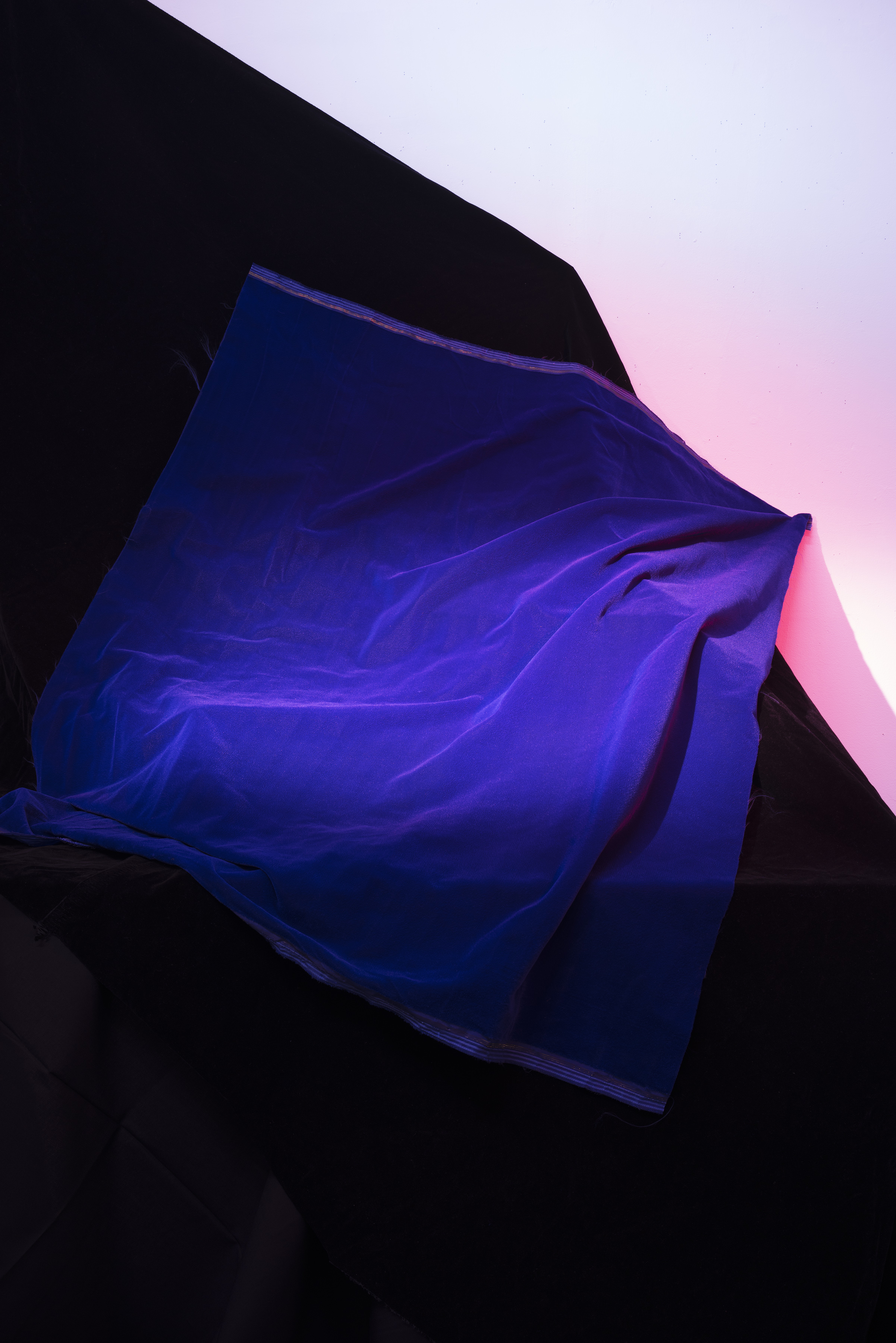 Cait Molloy, Convergence, 2015. Jules Maeght Gallery, San Francisco.