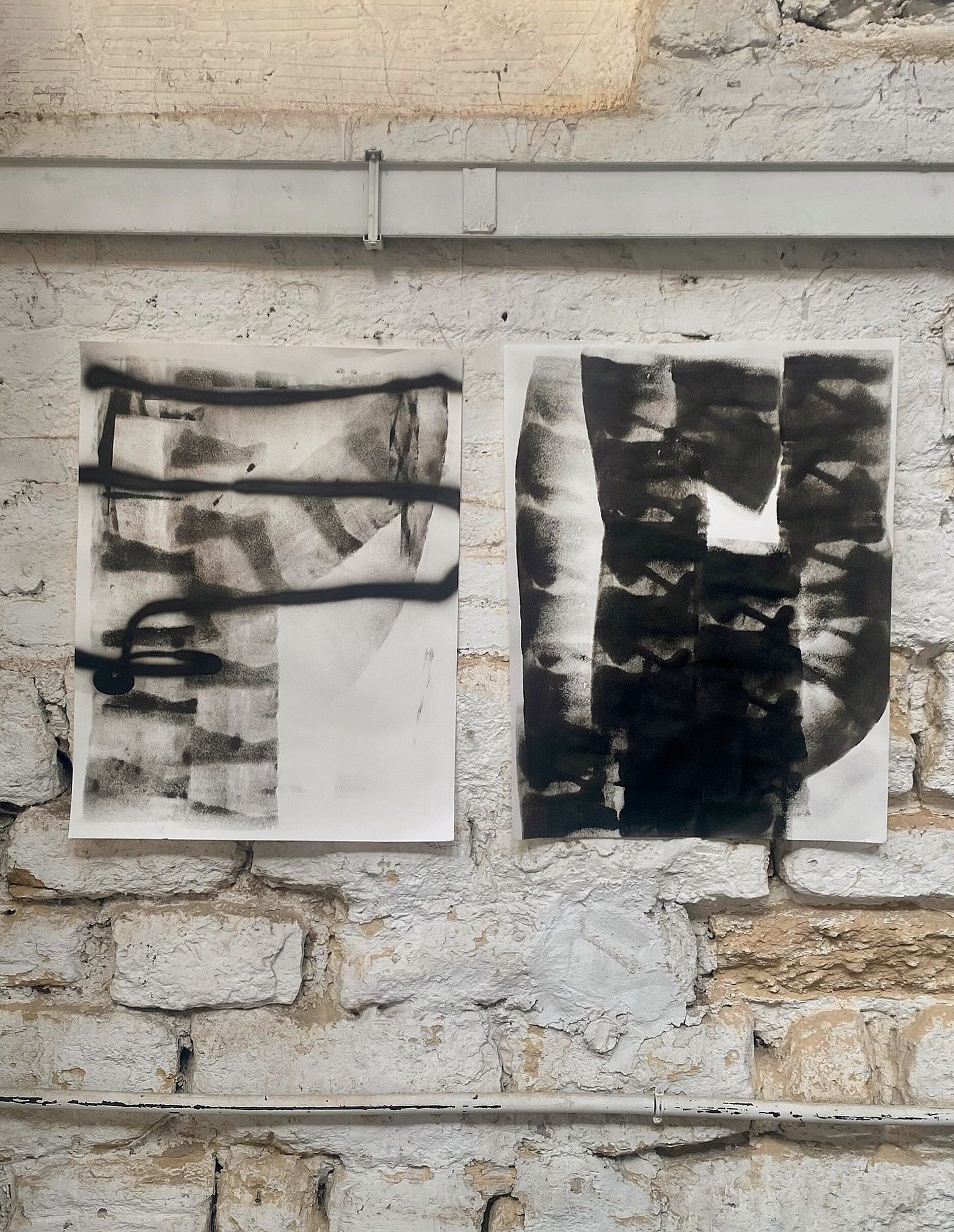 Paris aerosol works on paper + small wall for @openbach_residence +++ more summer scenes