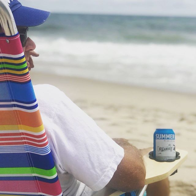 Weekends are for the beach and brews☀️ @greenportbrew 
#randyreicharttime #easthampton #hamptonauto #autorepair #beach #autobody #greenportbrewery #beehave #beachday #ocean #beer