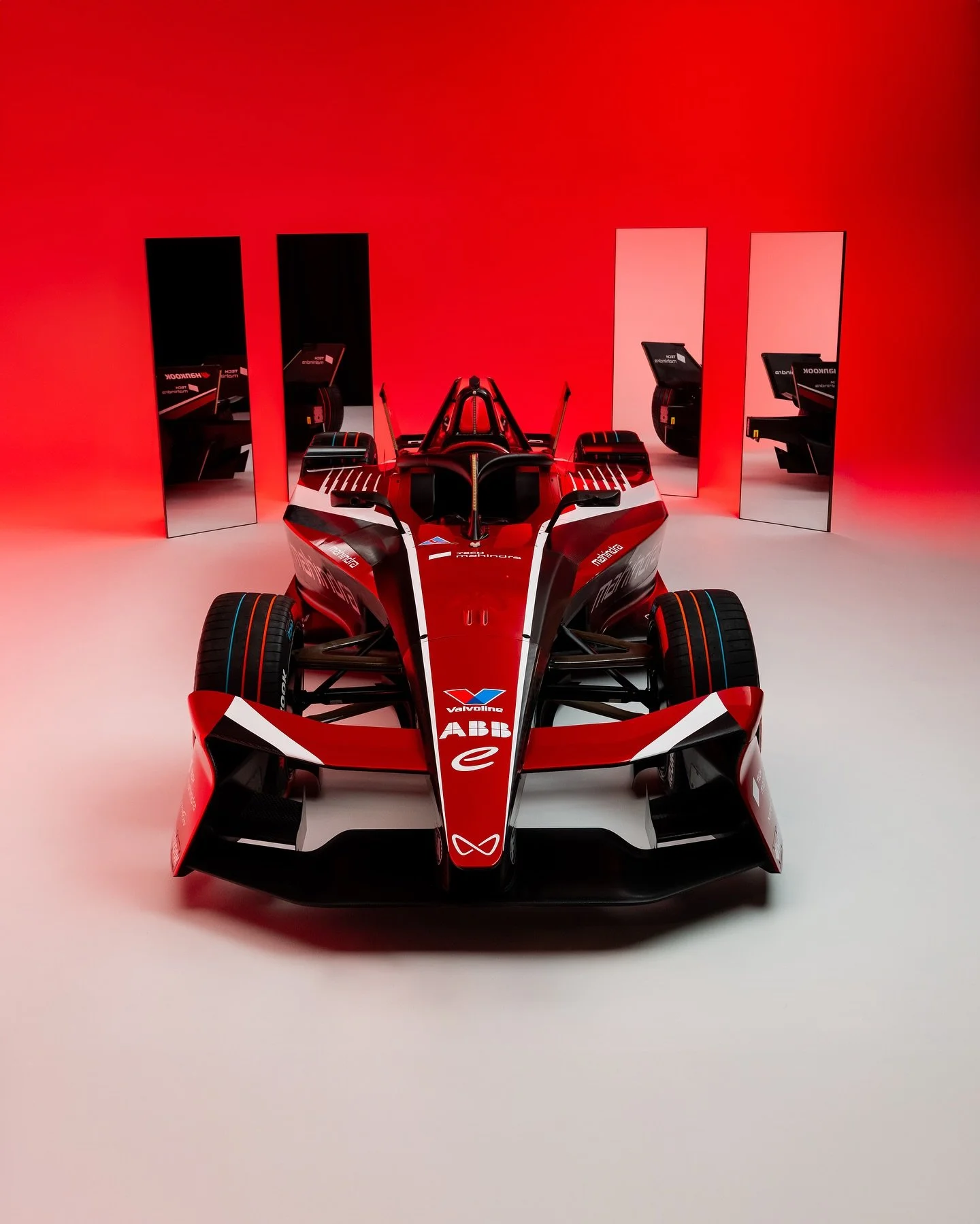 The new M12Electro, shot for @mahindraracing.

Yesterday Mahindra Racing launched their new livery for the upcoming Formula E season and it was my privilege to once again be trusted to come up with, plan, prepare and execute the stills for the launch