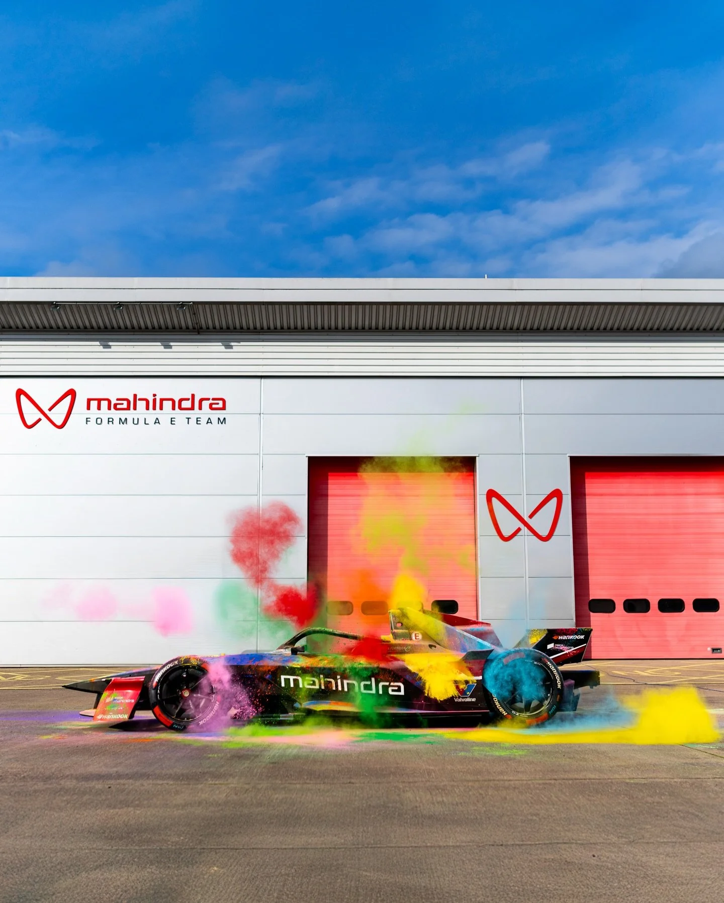 Happy Holi! 🎉🫟

My most recent shoot for @mahindraracing was such a fun one to work on. 

Creative shoots like this are always some of my favourite days. I&rsquo;ve been lucky enough to work with Mahindra for a number of years now and the idea of u