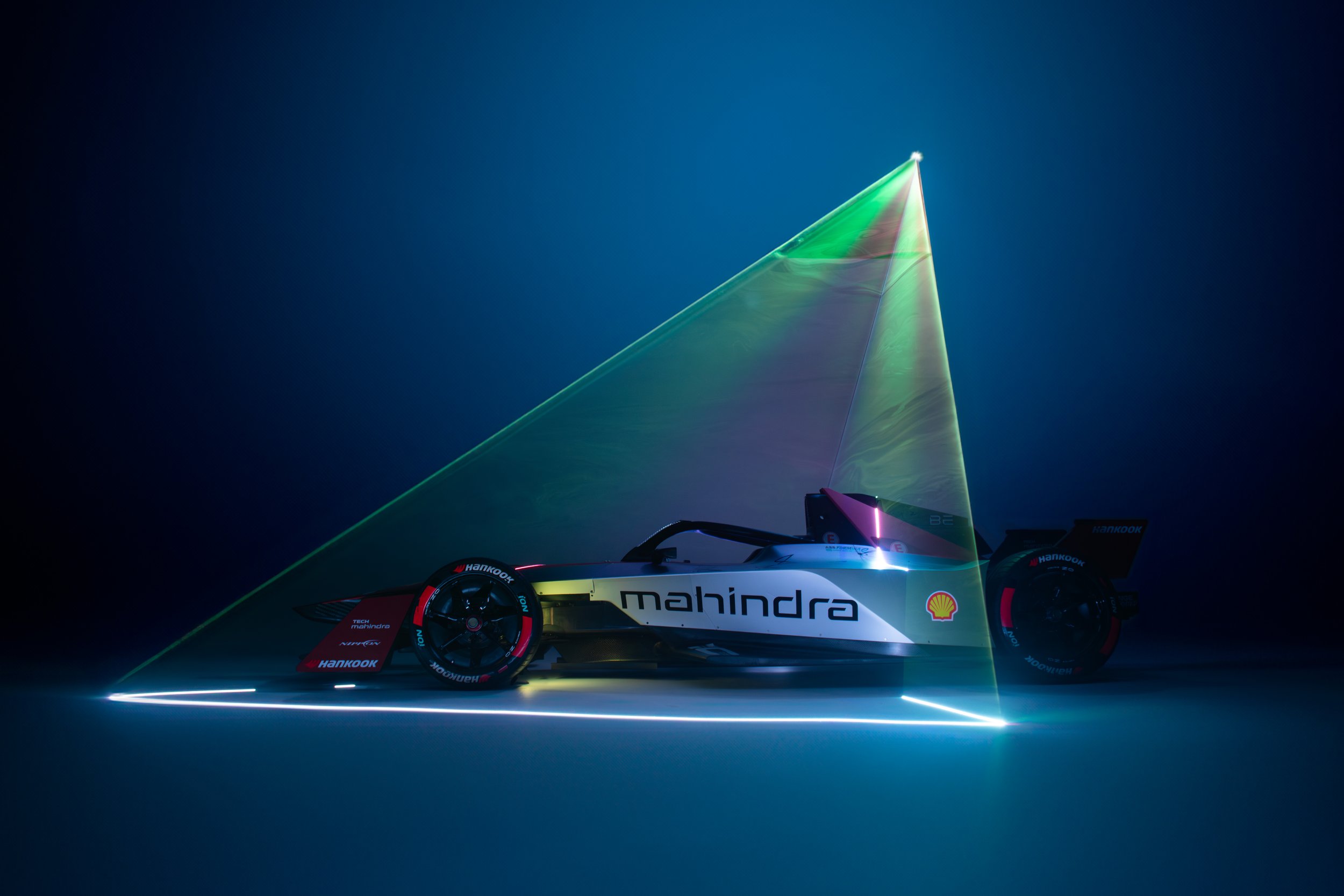 LJP-Mahindra-S10-Livery-Launch- copy.jpg