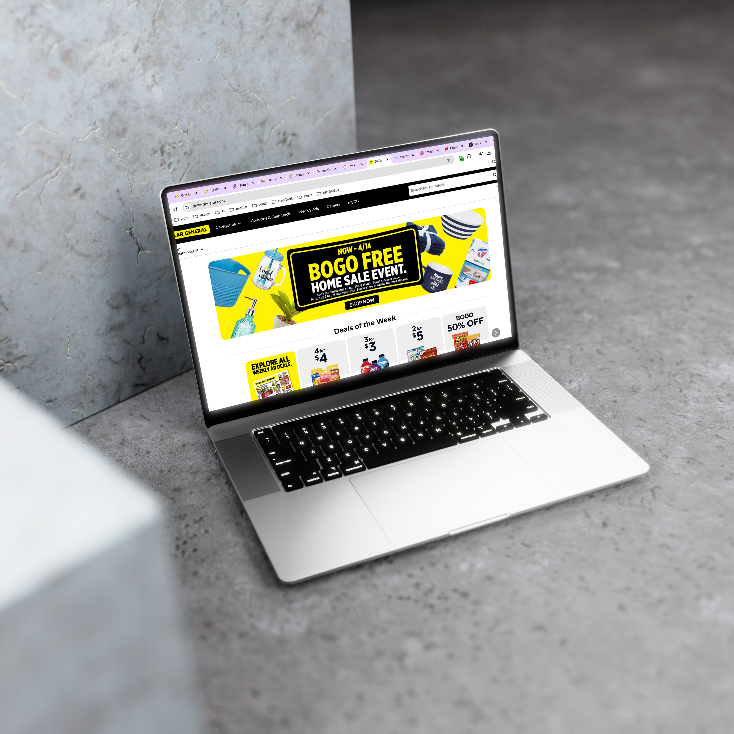 BOGO-FREE--MacBook-Pro-M1 Mockup.png