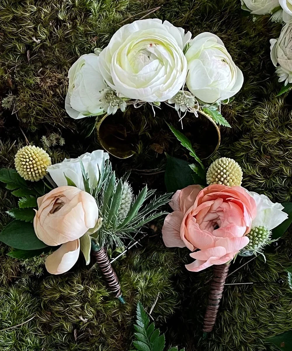 White flower floral cuff and pastel pink boutonnière set