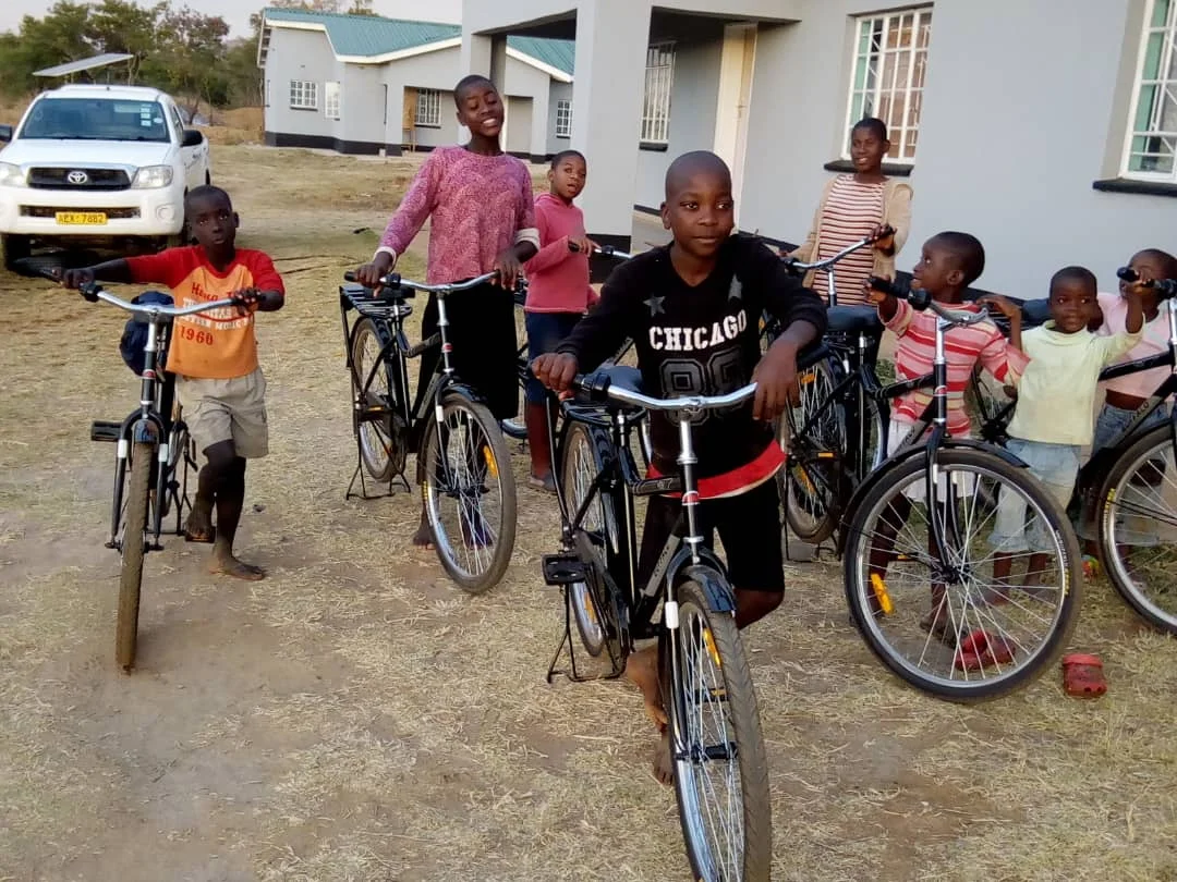 Children in Nyadire receive bicycles purchased with Dutilh Preschool’s $1,200 donation.