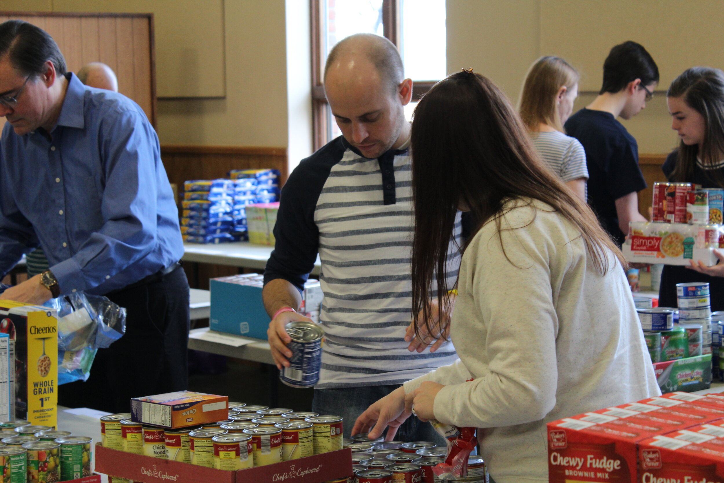 4.7.2019 volunteer food sorters (4).JPG