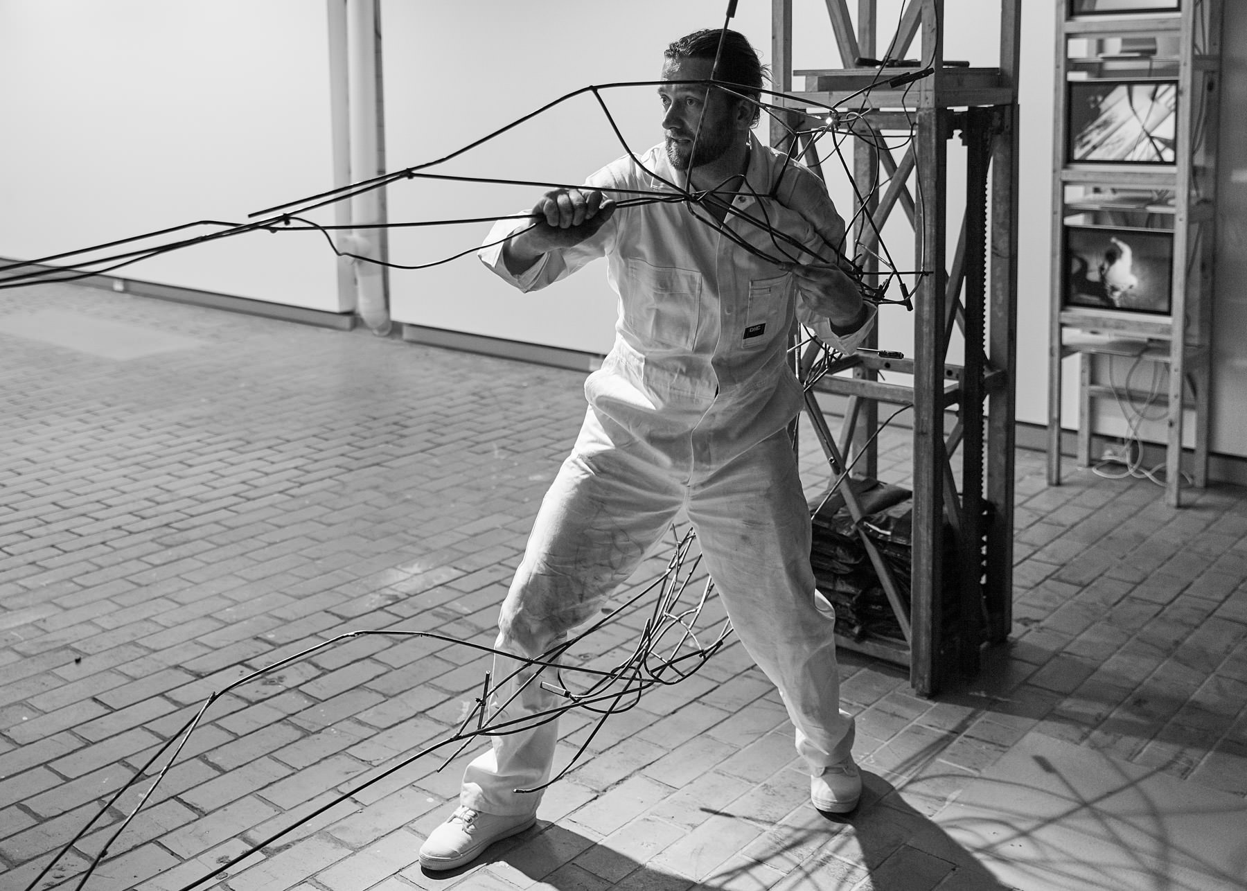 ChrisFox_Apparatus-Tethered-4.jpg