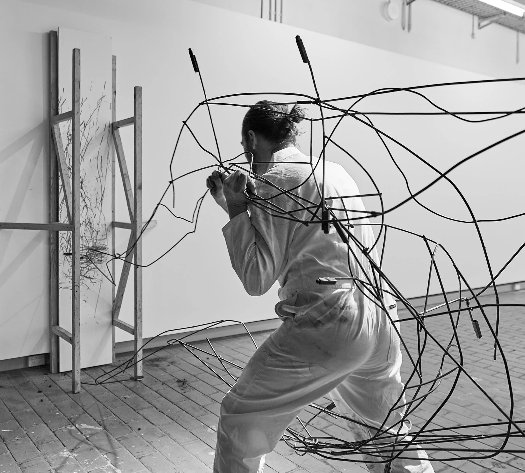 ChrisFox_Apparatus-Tethered-3.jpg