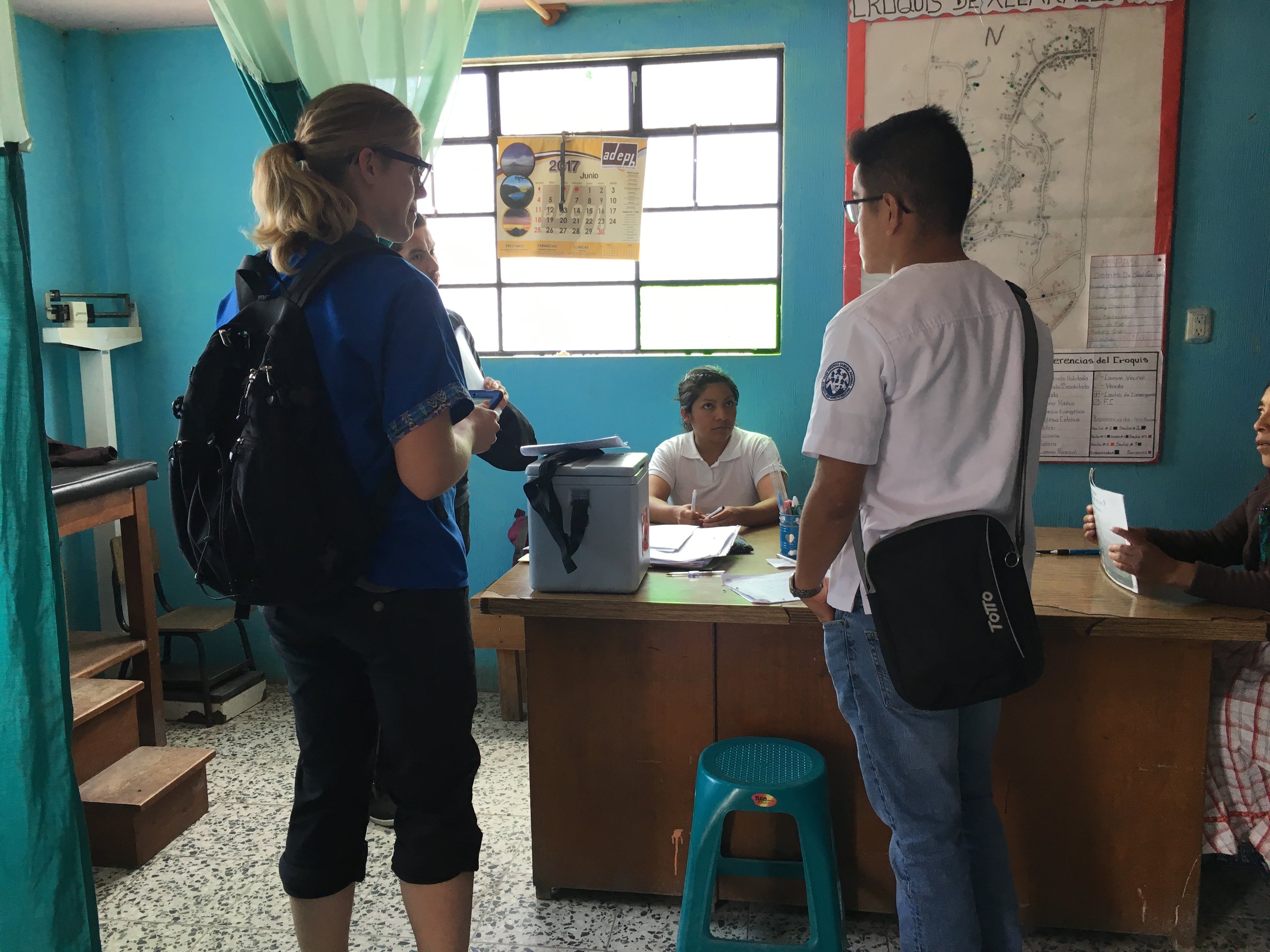 Conducting a survey at a centro de salud in Tierra Colorada Baja