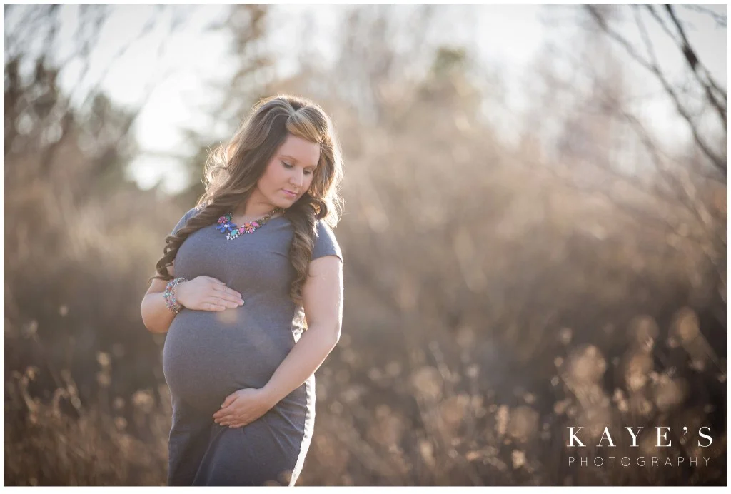 pregnancy pictures, pregnancy, photographer, maternity, maternity outside, maternity session, baby bump