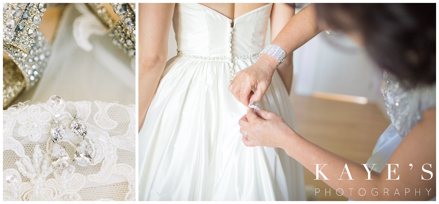 bride getting ready for palazzo grand wedding in michigan by kayes photography
