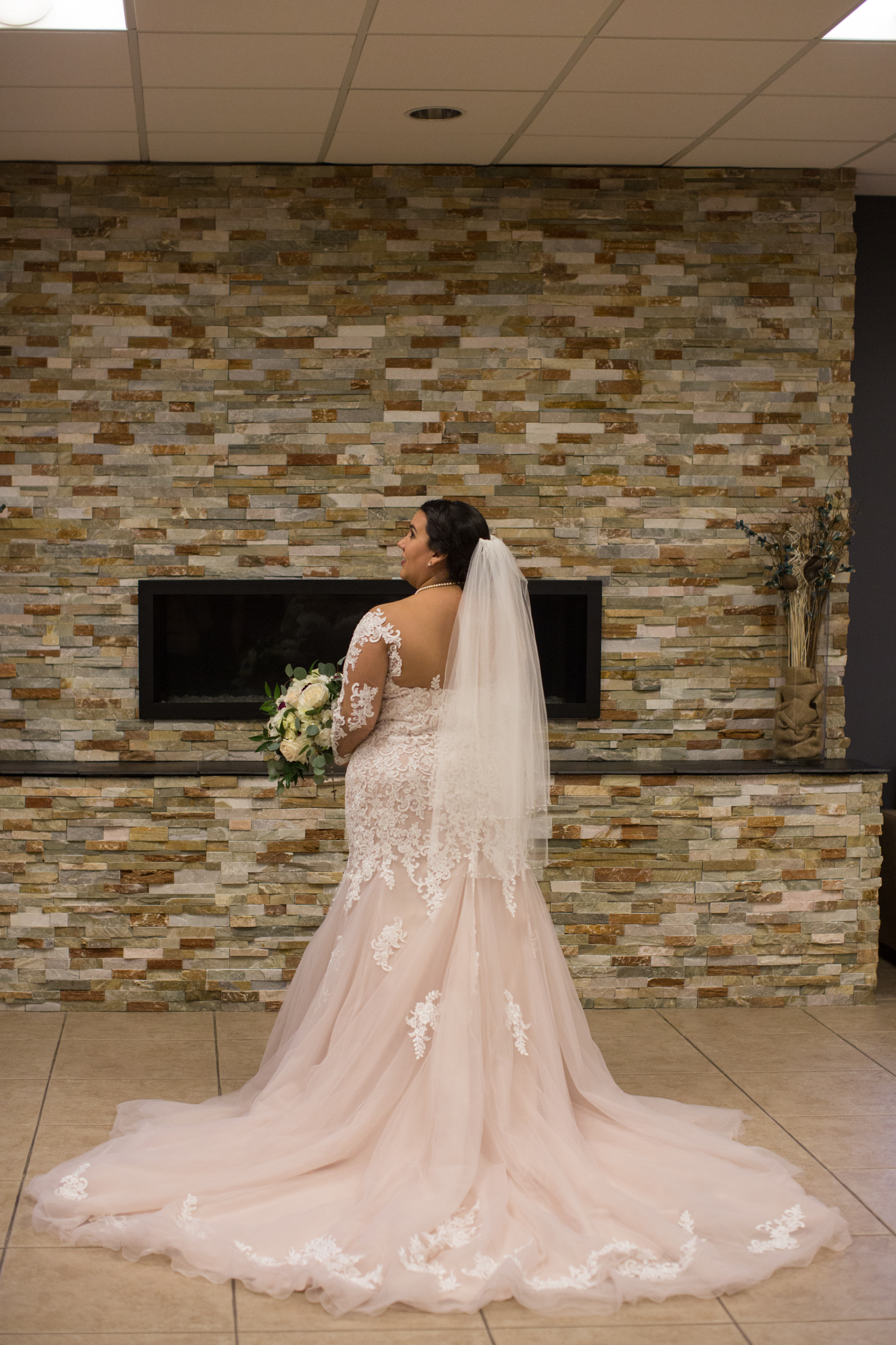 bride portraits during a winter wedding in sterling heights michigan