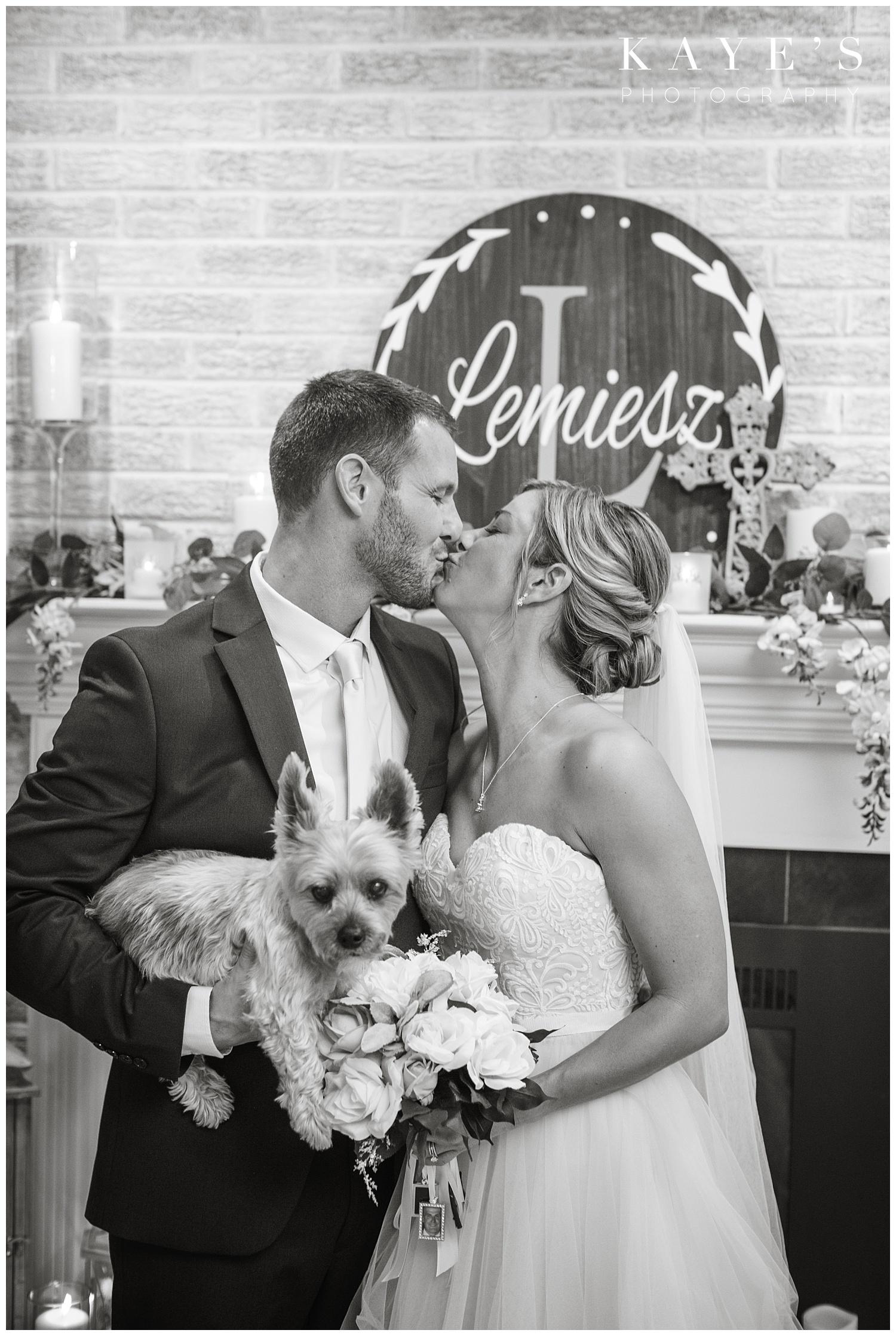 Backyard-intimate-grand-blanc-wedding-Michigan-photographer_0007.jpg