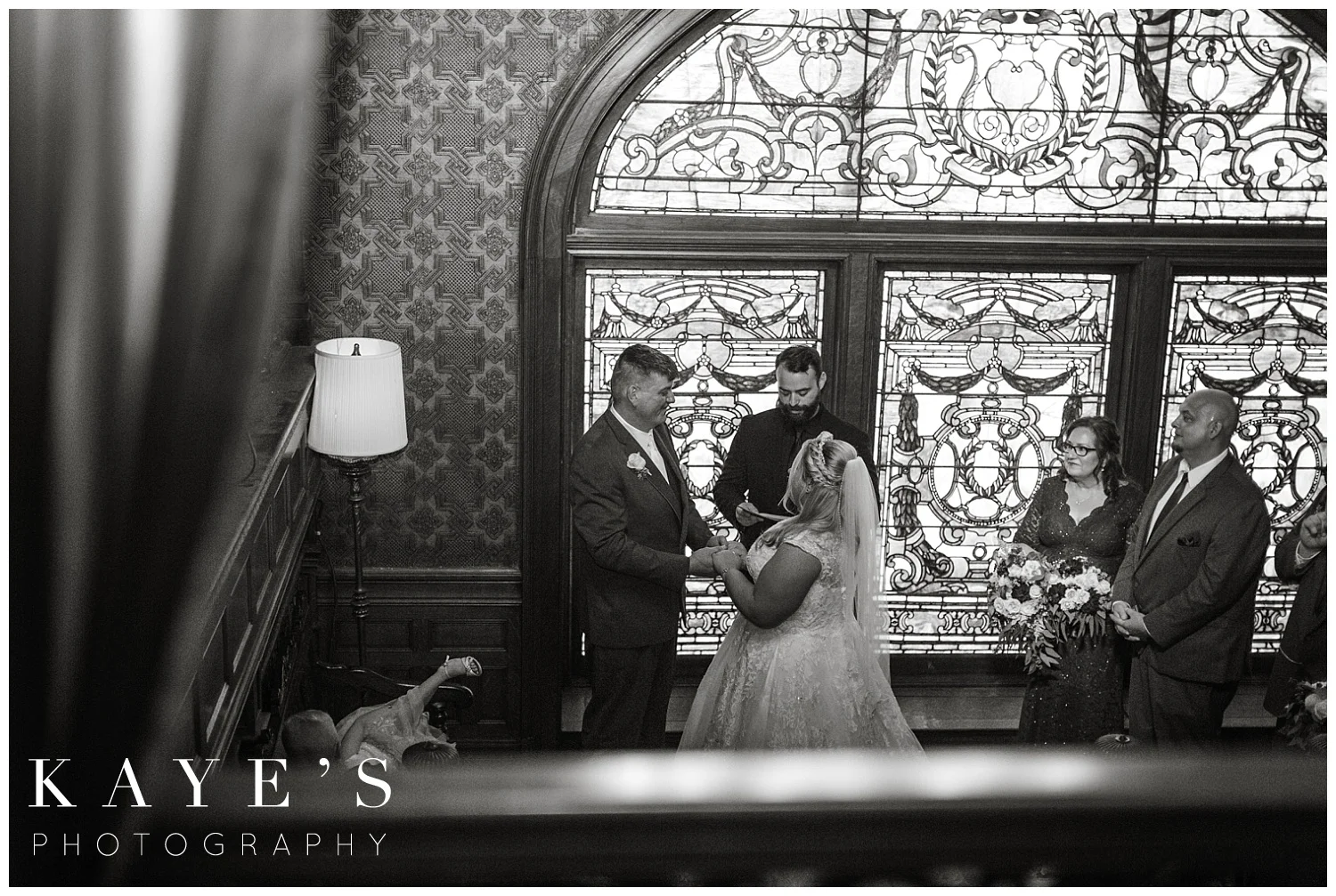 Detroit-initimate-downtown-wedding (17).jpg