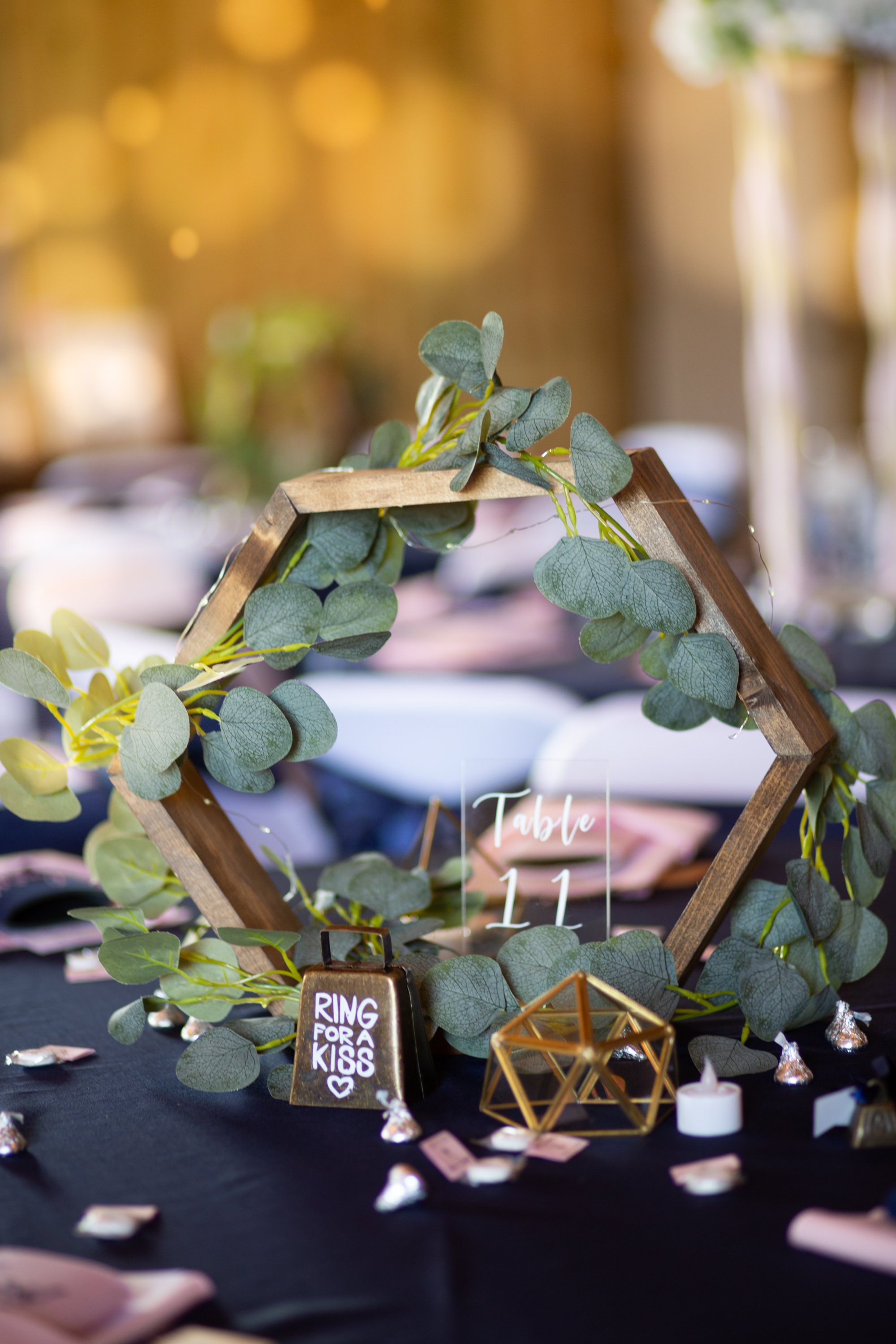 table decor and reception decor at Meadow wood acres in morrice michigan