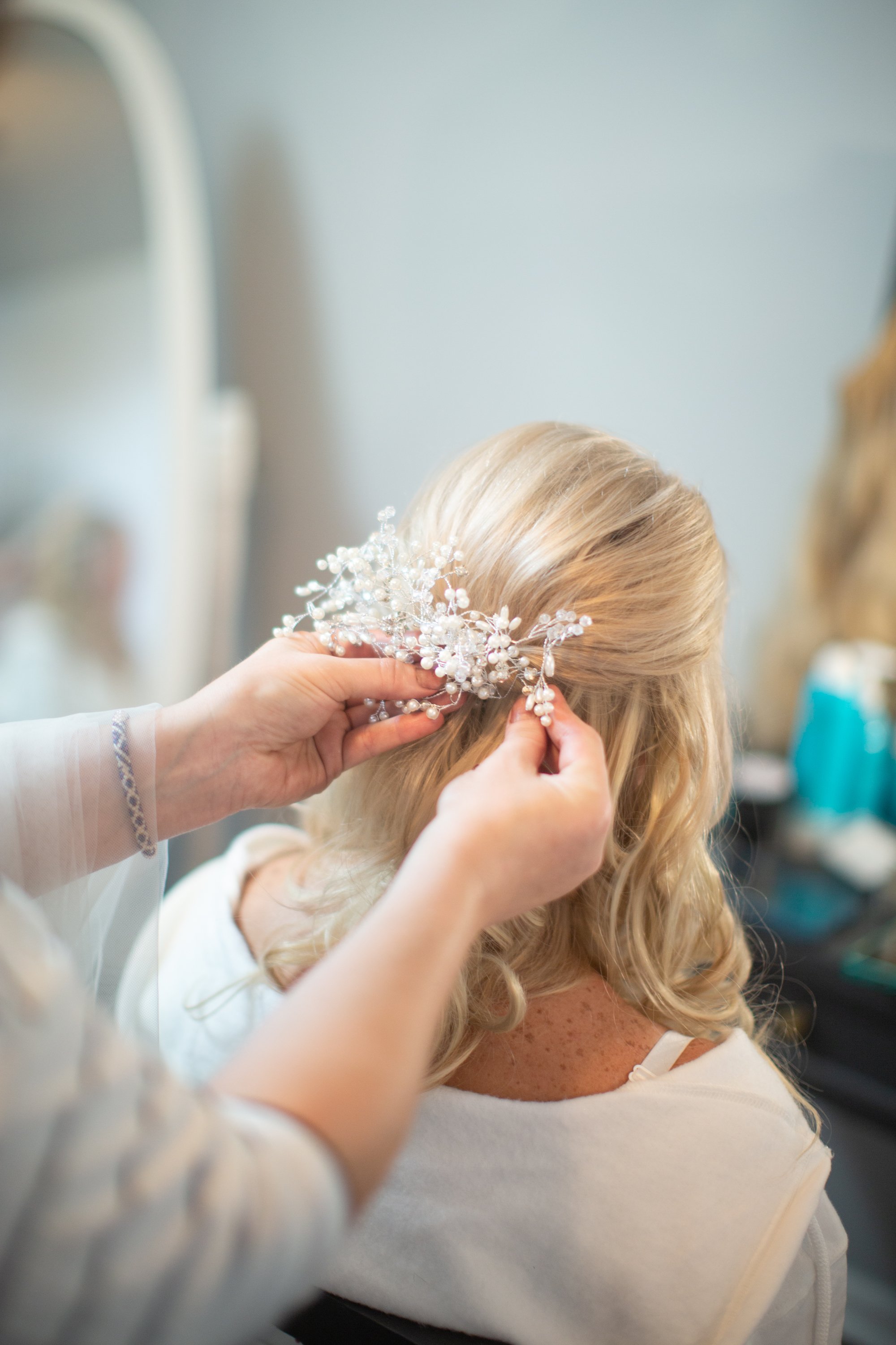 bride getting ready at  Meadow wood acres in morrice, michigan