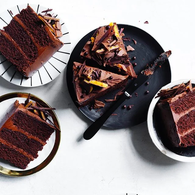 I couldn’t resist sharing these out takes from the cover shoot (swipe left) for the latest issue of @gourmettraveller 📷 @bendearnley  art direction @liz.elton food styling @lisafeatherby  props styling by me with a mix of beautiful monochrome cake plates some vintage, a @maxwellandwilliamsofficial gold rimmed, @saltandpepperhome gold cake forks and black knife  and of course those tempting chocolate cakes ! Recipes @emmatknowles in the latest issue of Gourmet Traveller #aimeejonesstylist #gourmettraveller #chocolatecake #monochrome #indulge