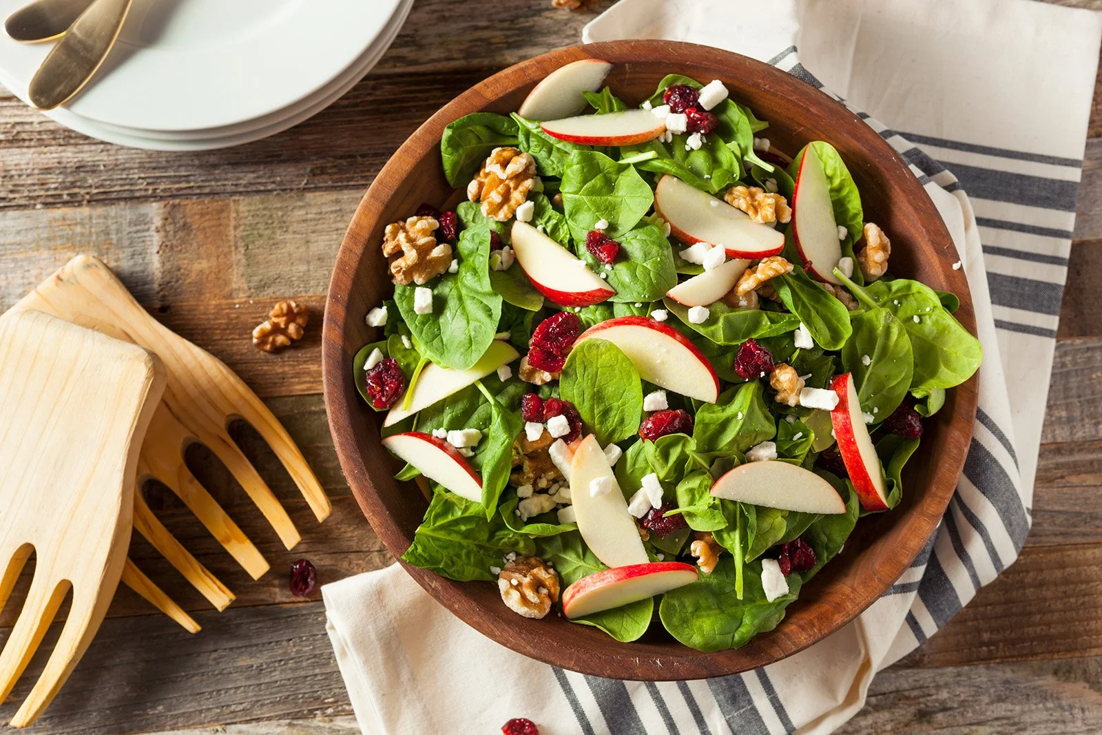  Autumn Hunnyz™ Apple Walnut Spinach Salad