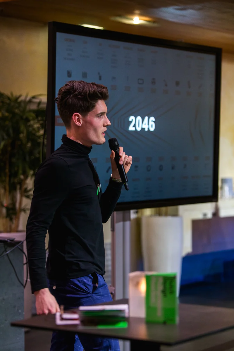 Stadsschouwburg x Dutch Design 2018 for social 23.jpg
