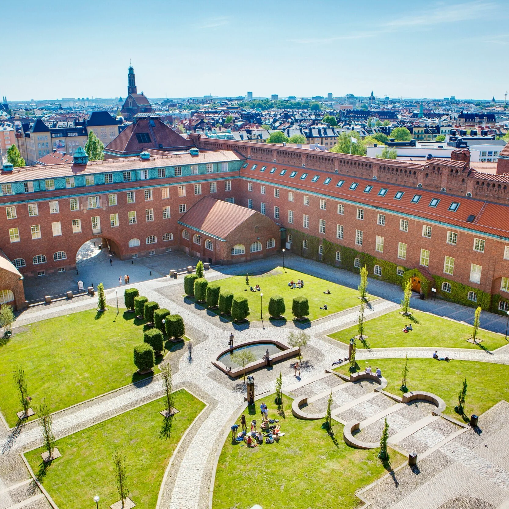 borggarden+KTH+-+kopia.jpg