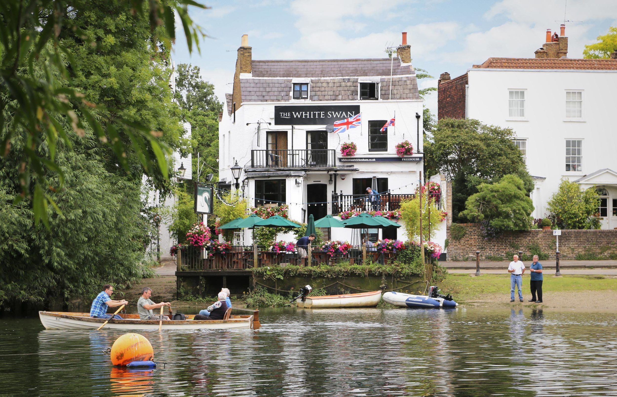 The White Swan Twickenham - Riverside Pub & Restuarant