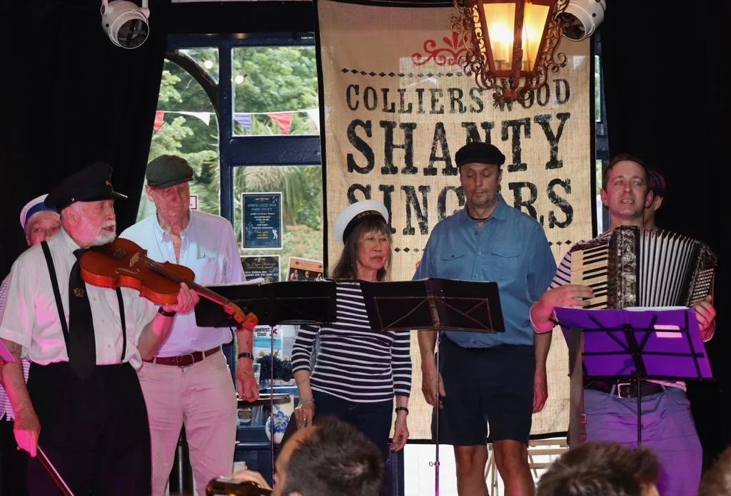 Colliers Wood Shanty Singers Live