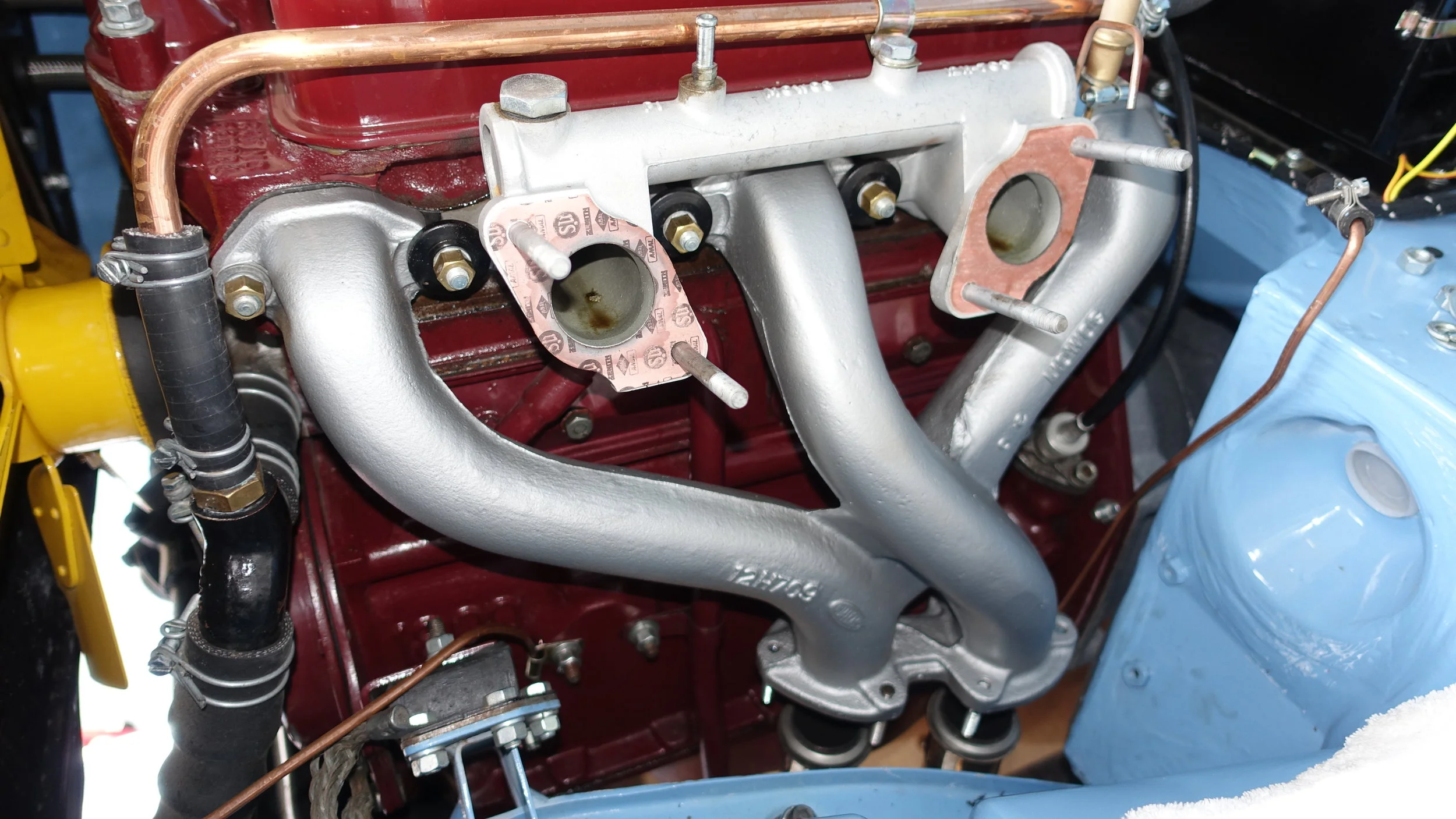 Ceramic Coated Manifold 1963 MGB Features of an early MGB