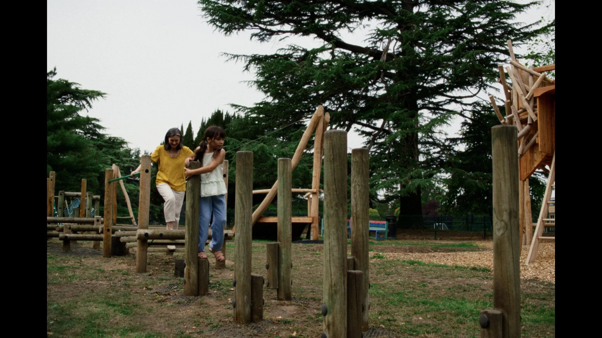 JOINT DC.00_00_32_09.Still037.jpg