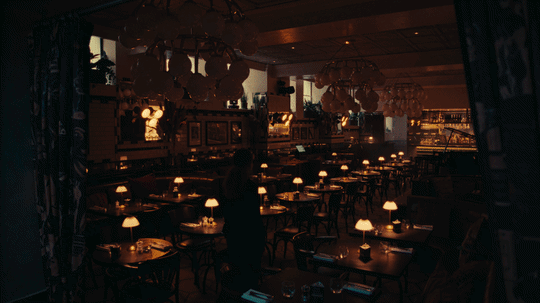 Elavon-Restaurant3GIF-ezgif.com-video-to-gif-converter.gif