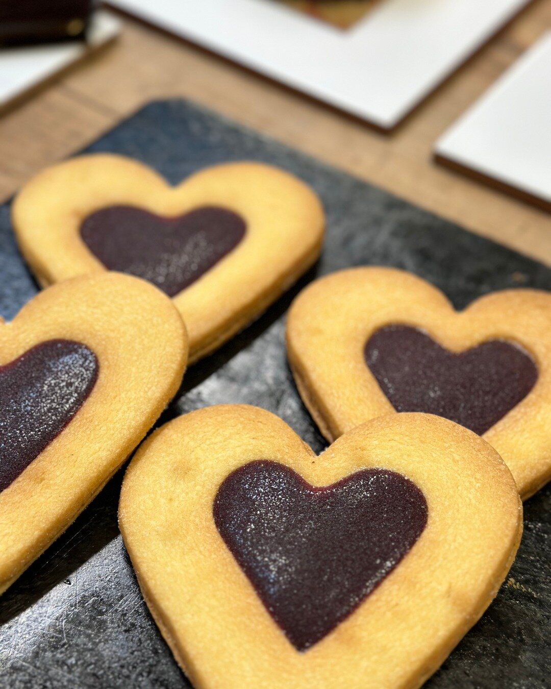 Happy Valentines Day! 💛 

Say i love you with a sweet treat from Boulangerie Jade. 
😊 

#valentinesday #valentine #romantic #frenchcafe #morningcoffee #cosycafe  #frenchpatisserie #frenchbakery #pastry #westlondon #coffee #eastlondon #zone2 #zone3 