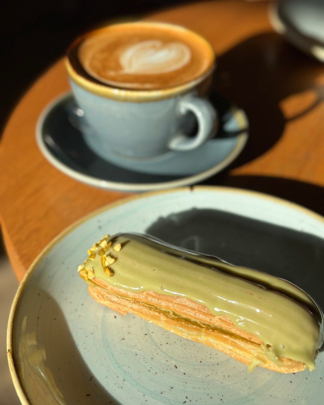 Pistachio Eclair on this fine Tuesday? 

flavours and vibes are on us! 😊 

#frenchcafe #morningcoffee #cosycafe  #frenchpatisserie #frenchbakery #pastry
#westlondon #coffee #eastlondon #zone2 #zone3 #bexley #ealing #actoncentral #dartford #plumstead