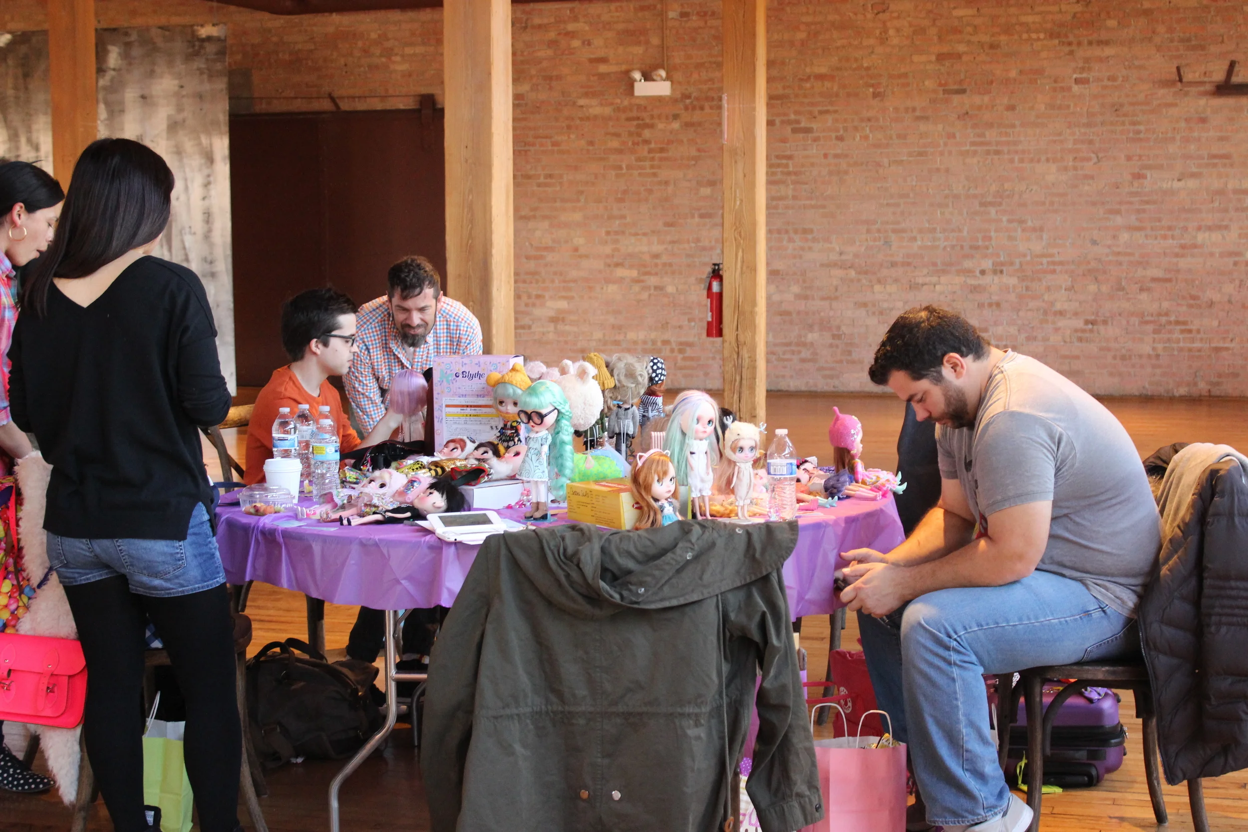 John having oh-so much fun at Blythecon.