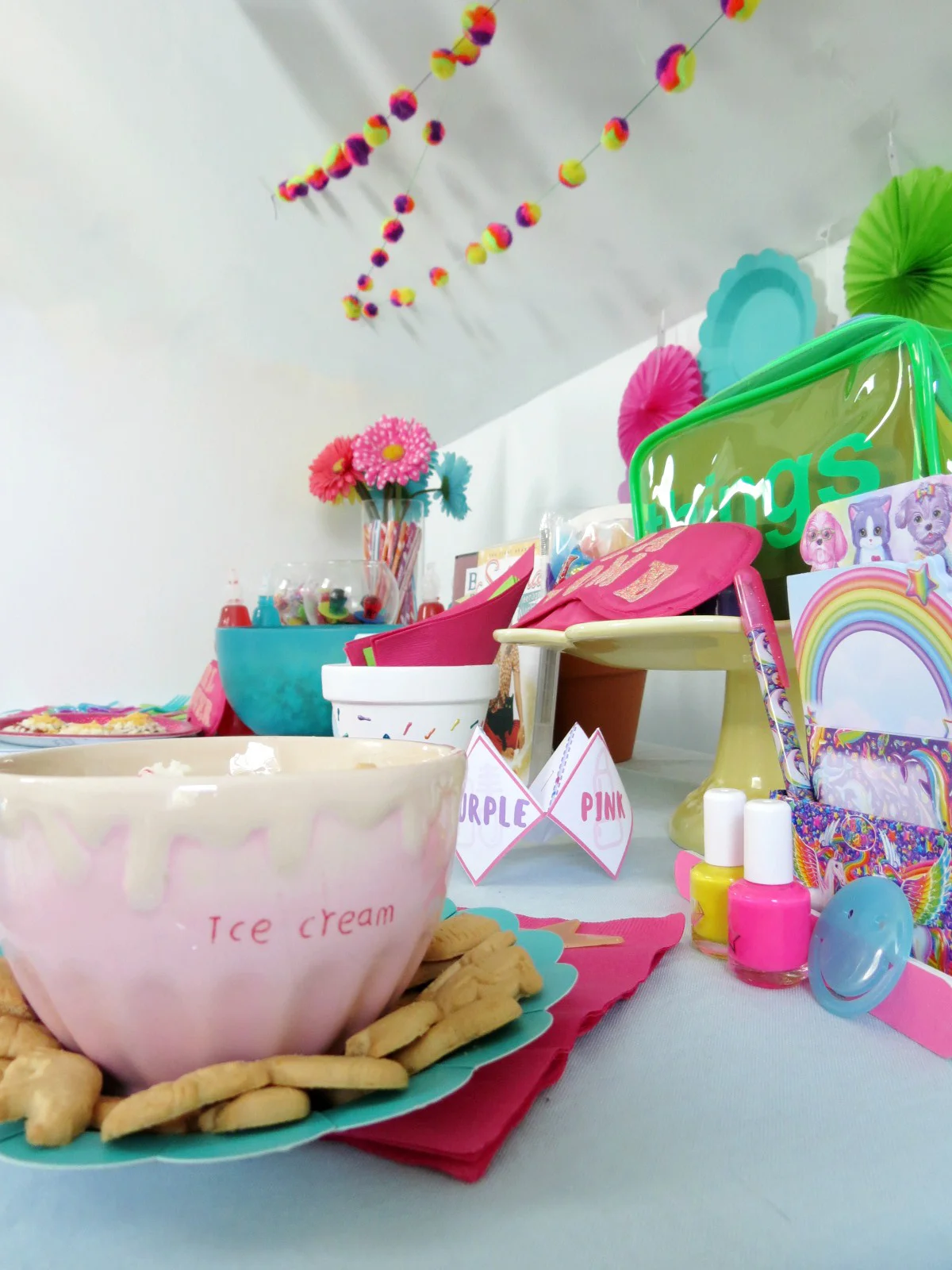 TGIF, AMIRITE GUYS?! WANT TO HOST YOUR OWN TGIF 90'S THEMED SLUMBER PARTY? CLICK FOR MORE PHOTOS, A SHOPPING LIST, AND FREE PRINTABLES!