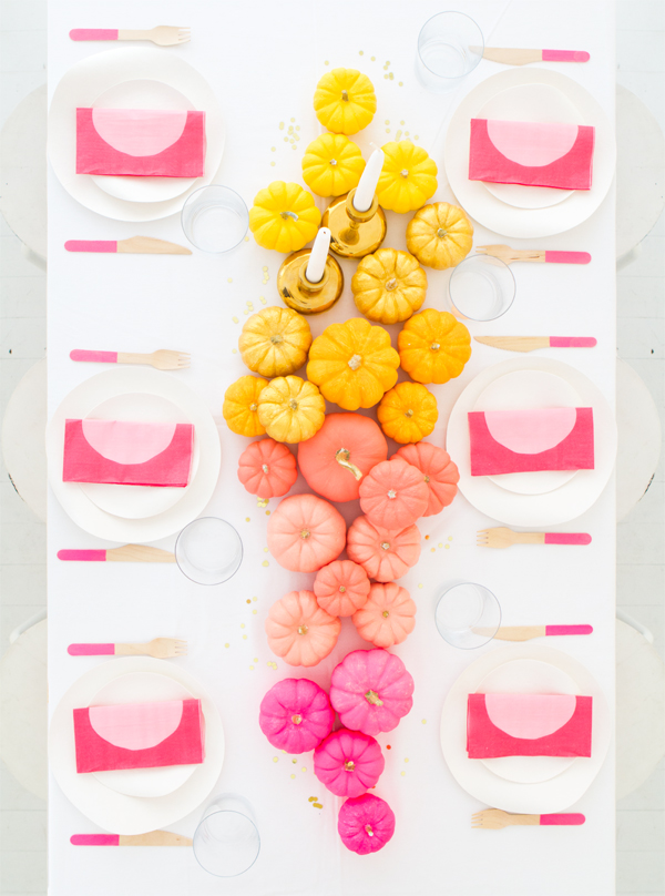 Towards the end of the year, it seems like we barely have a minute to rest. You've got to start early if you want to come out ahead! I've rounded up some of my favorite Thanksgiving DIY's to give your table the colorful makeover it deserves. Click to read more!