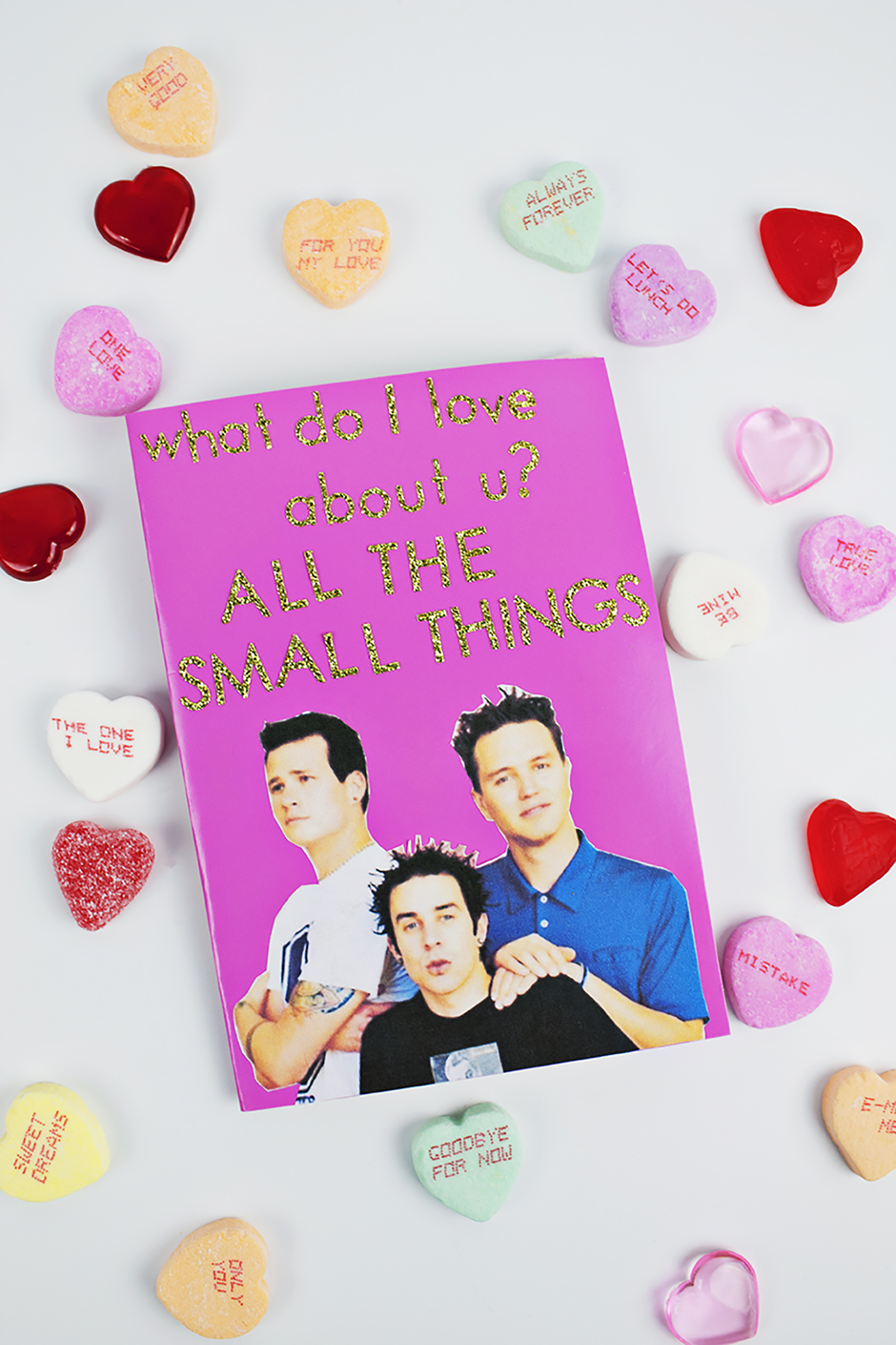 This year, make Valentines that your 13-year old self would approve of. They're perfect for your best friend, your boyfriend, or Galentines Day! Click for the full tutorial.