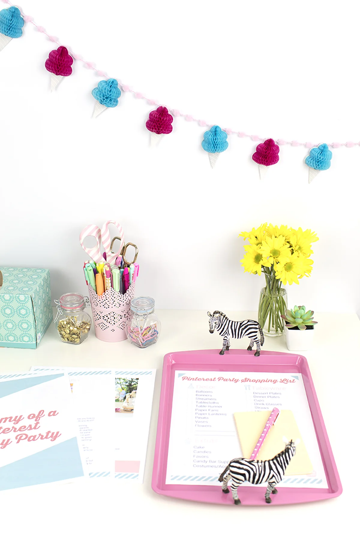 DIY Zebra Tray. Click for the full how-to!