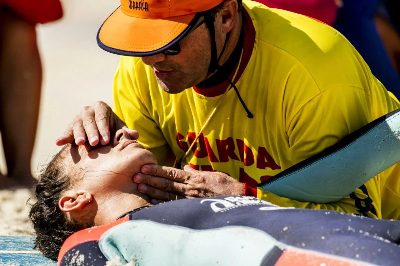 A compaix&atilde;o tem poder. E o maior poder que ela tem &eacute; o de amar, transformar e salvar vidas. 
Palestra surfsalva @sobrasa @davidszpilman @guardiasdomar  patricia4lmeida #guardiasdomar