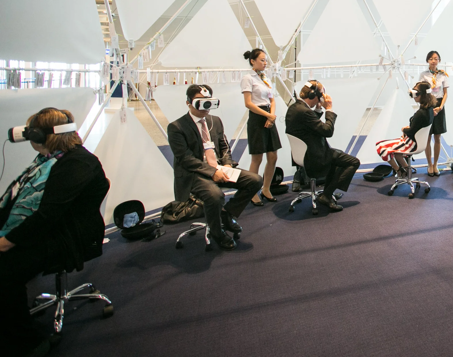 Virtual_Reality_Clouds_over_Sidra_002.jpg