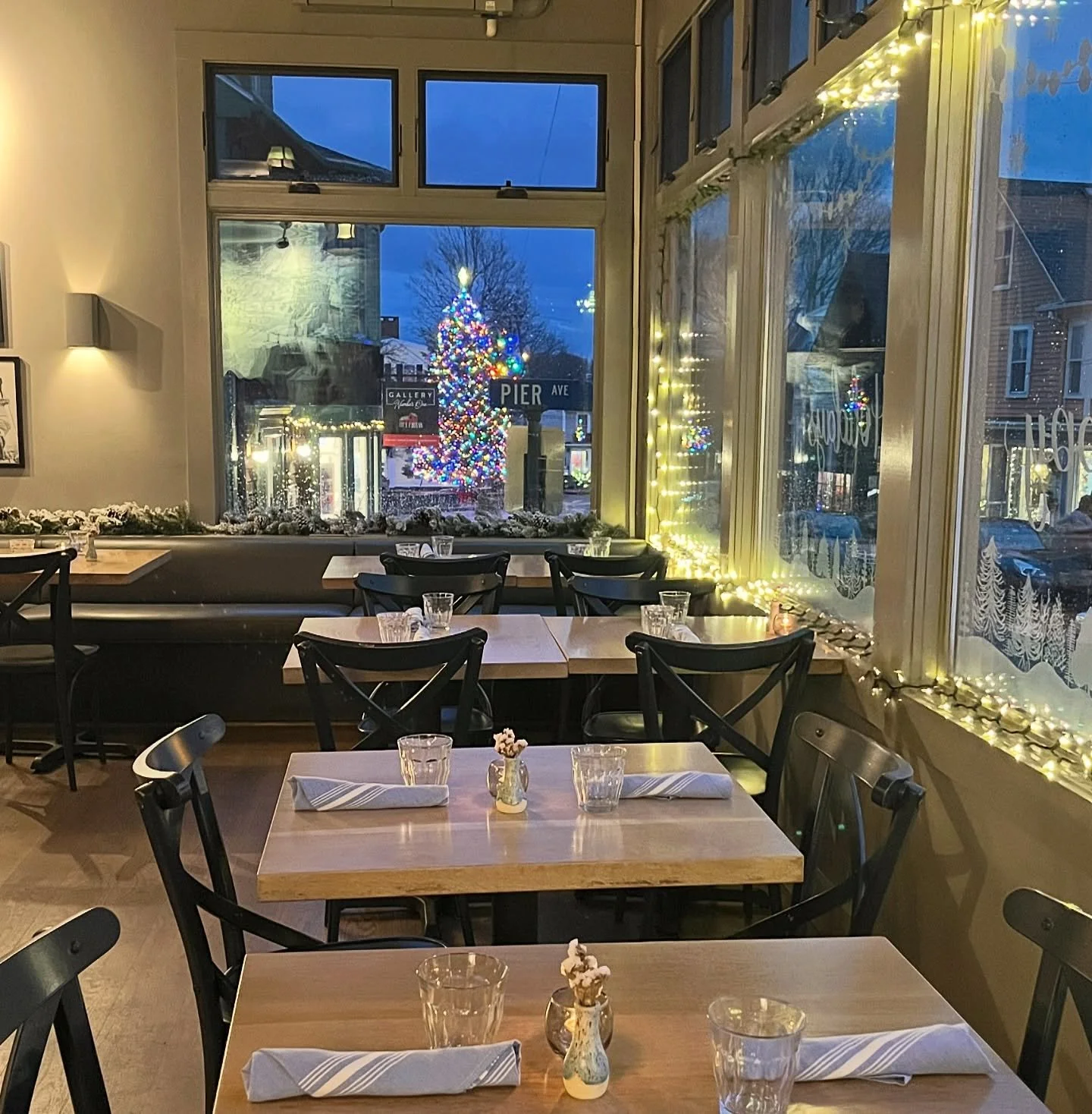 We are OPEN today, tomorrow and NYE!🥂

Don&rsquo;t forget we will be closed Jan 1st-21st for a little winter break so for the next 3 nights come get your fill of F&amp;W!🩵