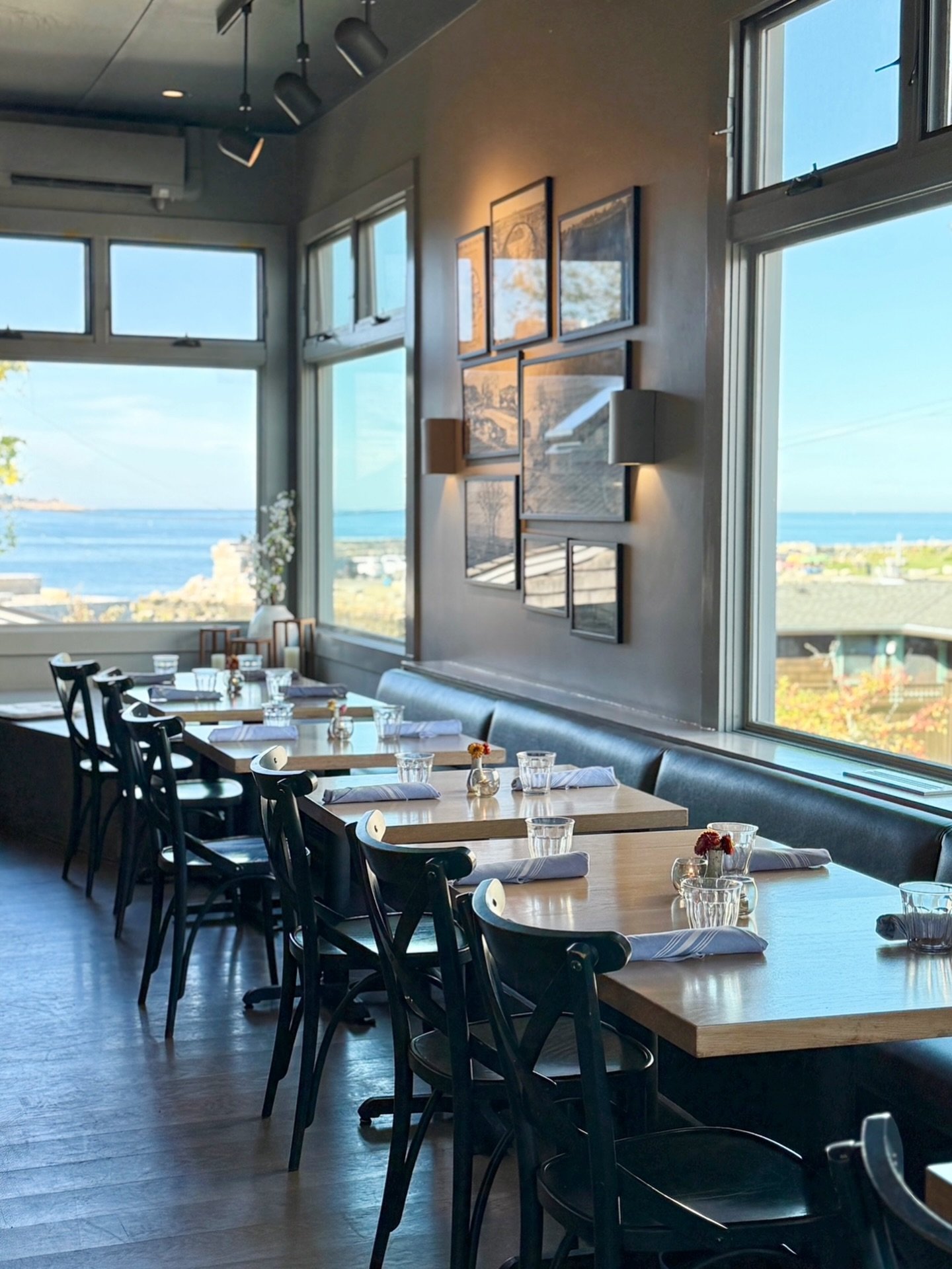 Who&rsquo;s ready for warmer days ahead?🙋🏼&zwj;♀️☀️