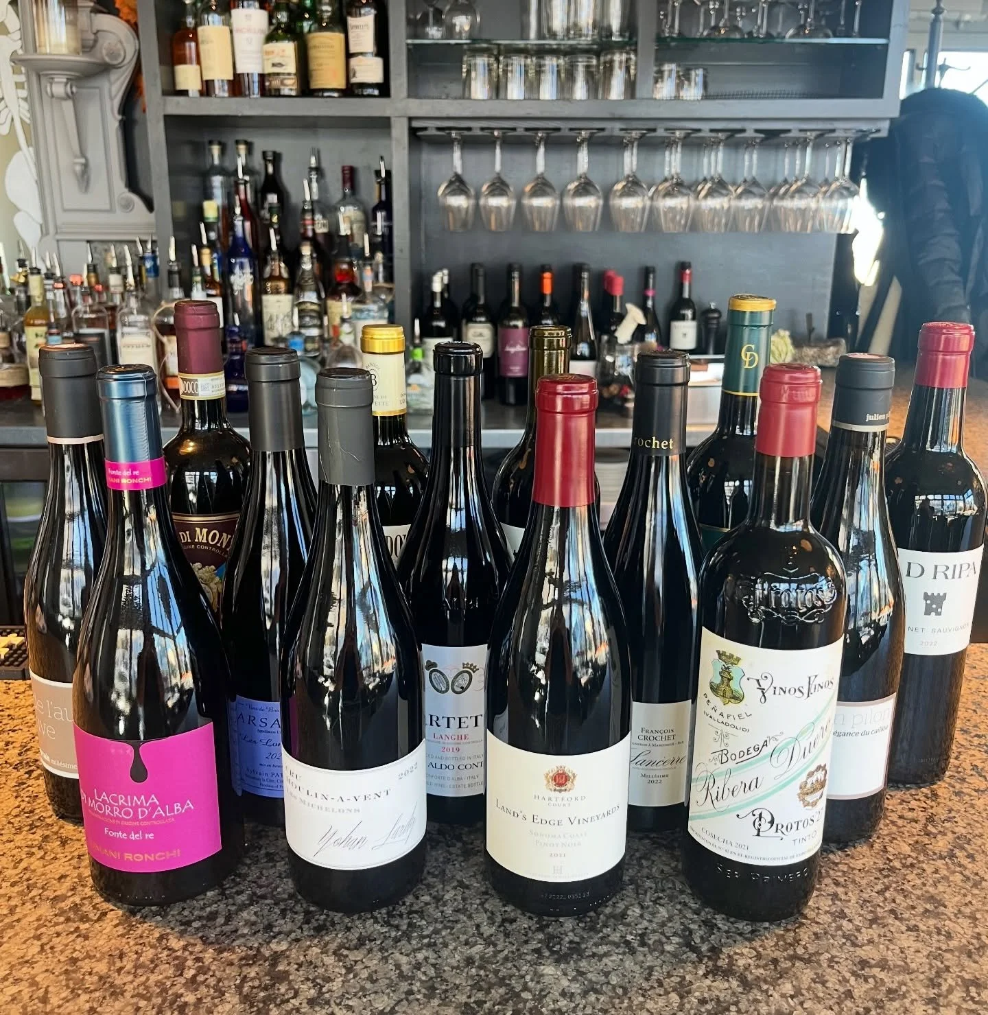 Get cozy with us during the snowstorm today!🍷
We&rsquo;ve got plenty of wine and french onion soup to keep you warm😉

Open 3pm-close!❄️