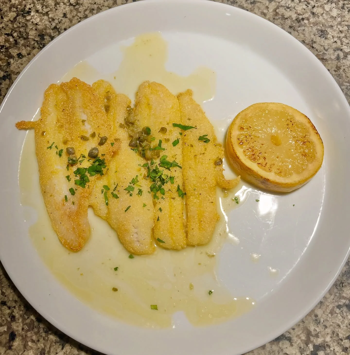 Today&rsquo;s fresh catch is cornmeal crusted sole with a lemon caper beurre blanc 😍🍋

Open 3-close tonight!