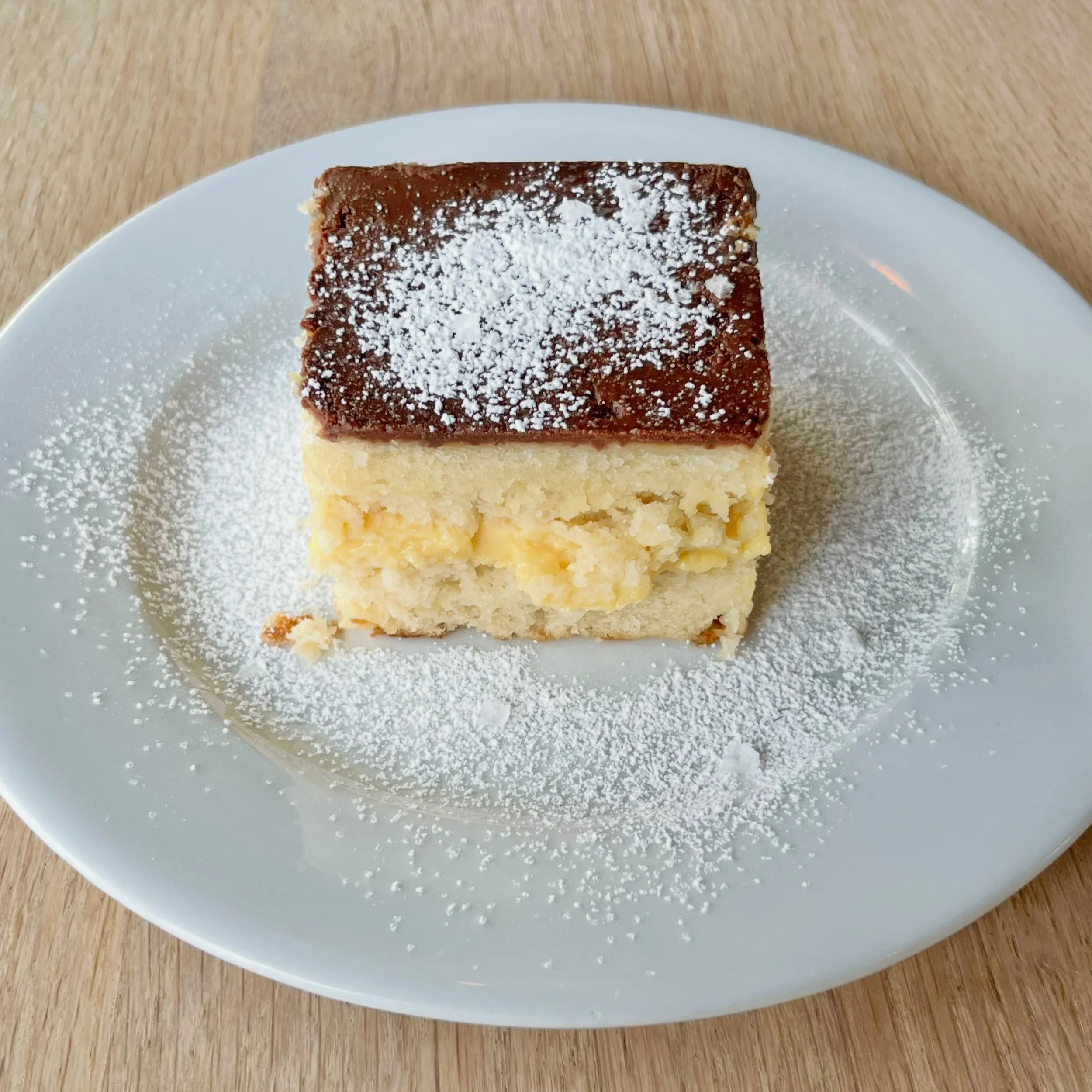 New on our dessert menu! 

Boston cream pie🍰
Vanilla pound cake, pastry cream and chocolate ganache😍