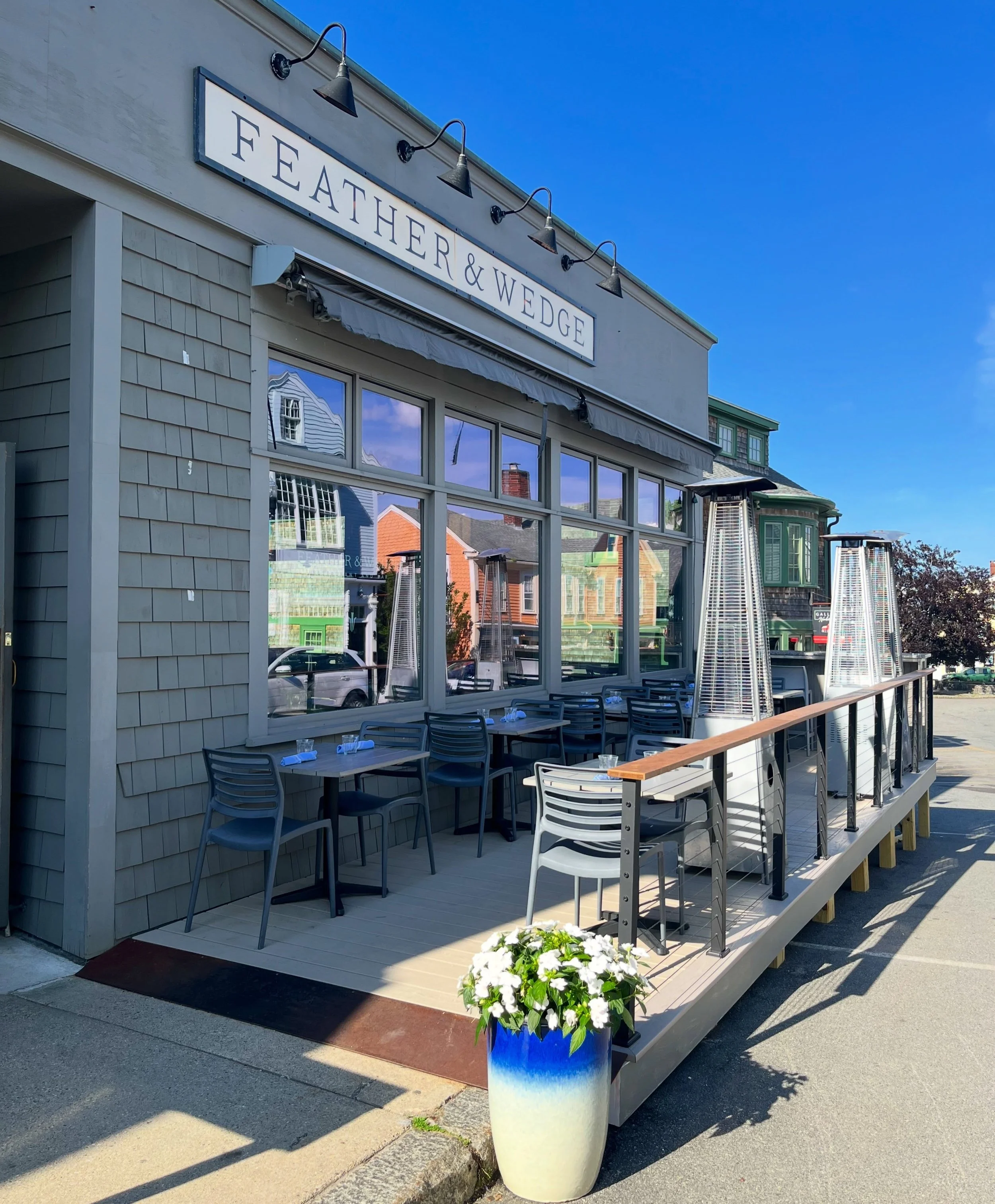 Hello June! 👋🏻

We have some exciting news to share! 
We are now open 6 days a week!🥂🎉

Here are our June hours of operation:

NEW **Tuesday 4:30-8:30pm** NEW
Wednesday 4:30-8:30pm
Thursday 4:30-9pm
Friday 4:30-9:30pm
Saturday 3-9:30pm
Sunday 3-8