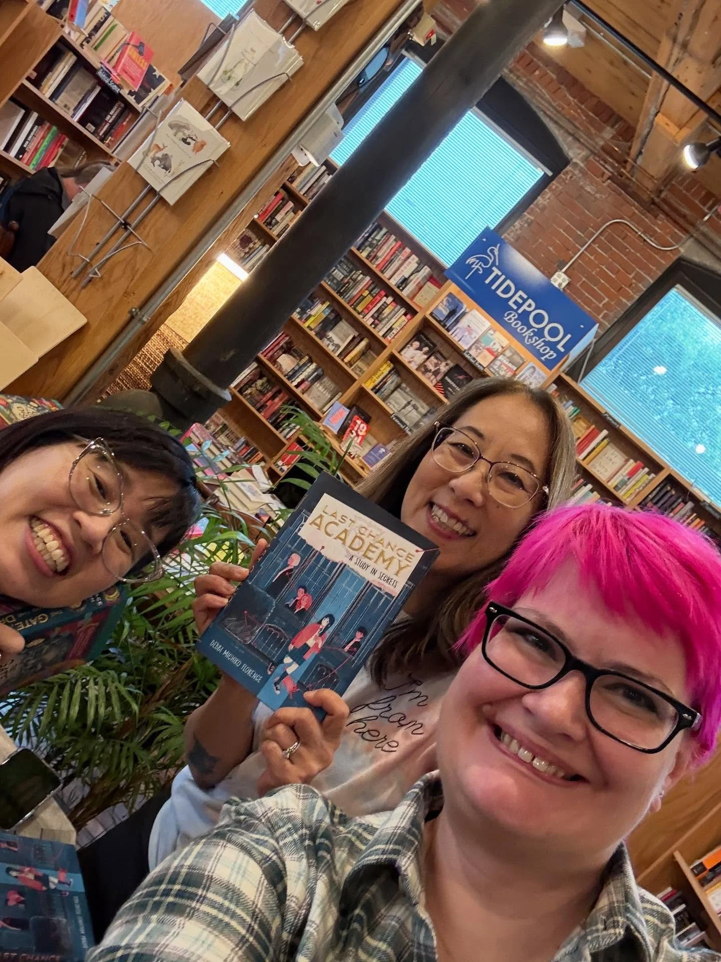 It was great seeing @debbi_michiko_florence and @pacylin at @tidepoolbookshop today!!