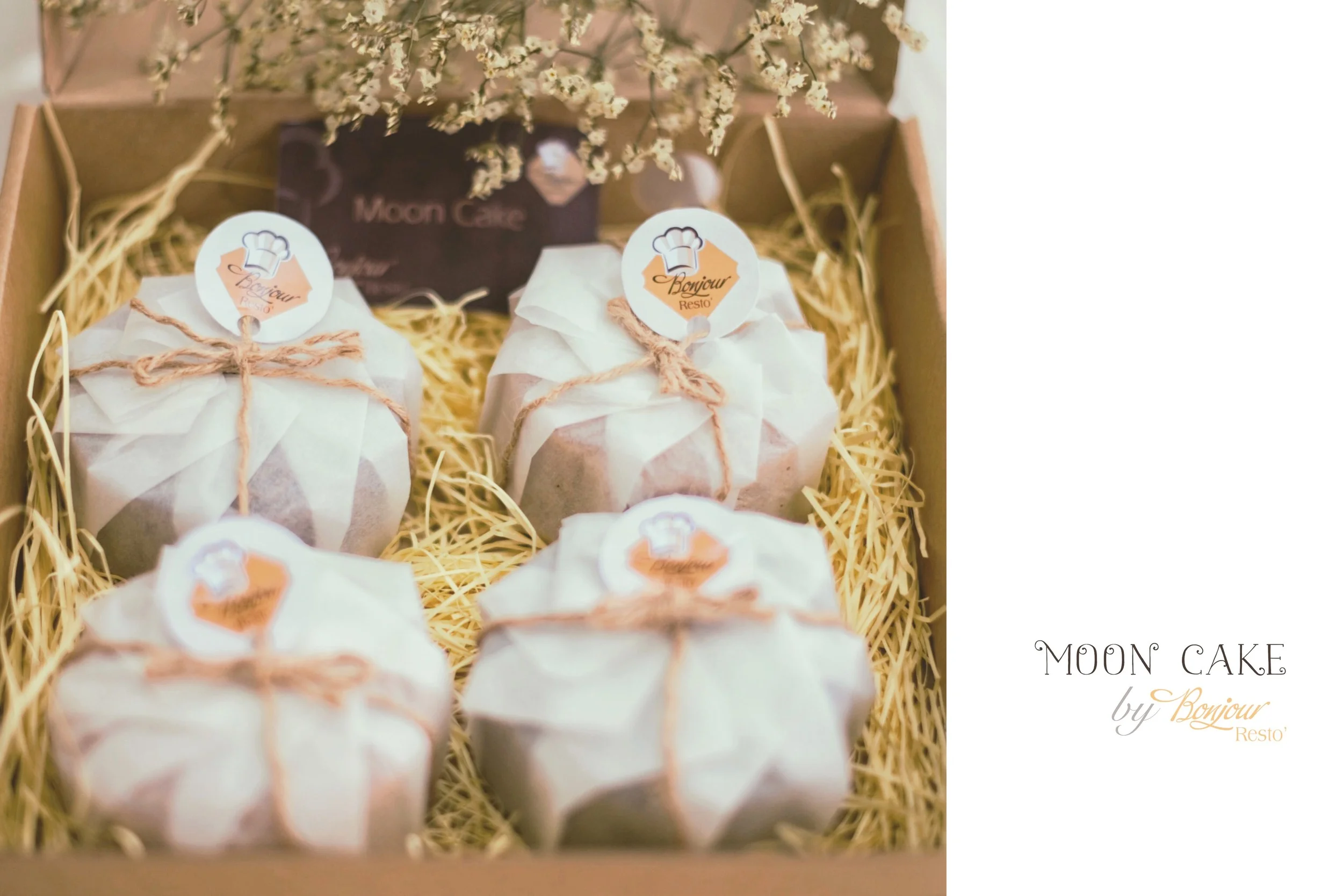 Fresh homemade moon cake by Bonjour Resto'