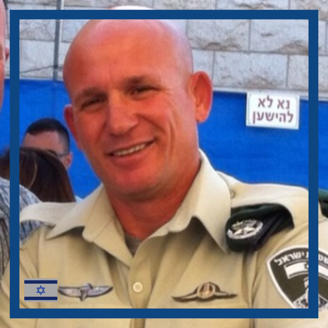 Uzi is looking for some relief in his hands while he sleeps. Veteran of the Israeli Counter Terror Unit, Uzi participated in thousands of counter terror operations that saved untold numbers of civilian lives in Israel. He is looking for a glove to provide pain relief in his hands while he sleeps.